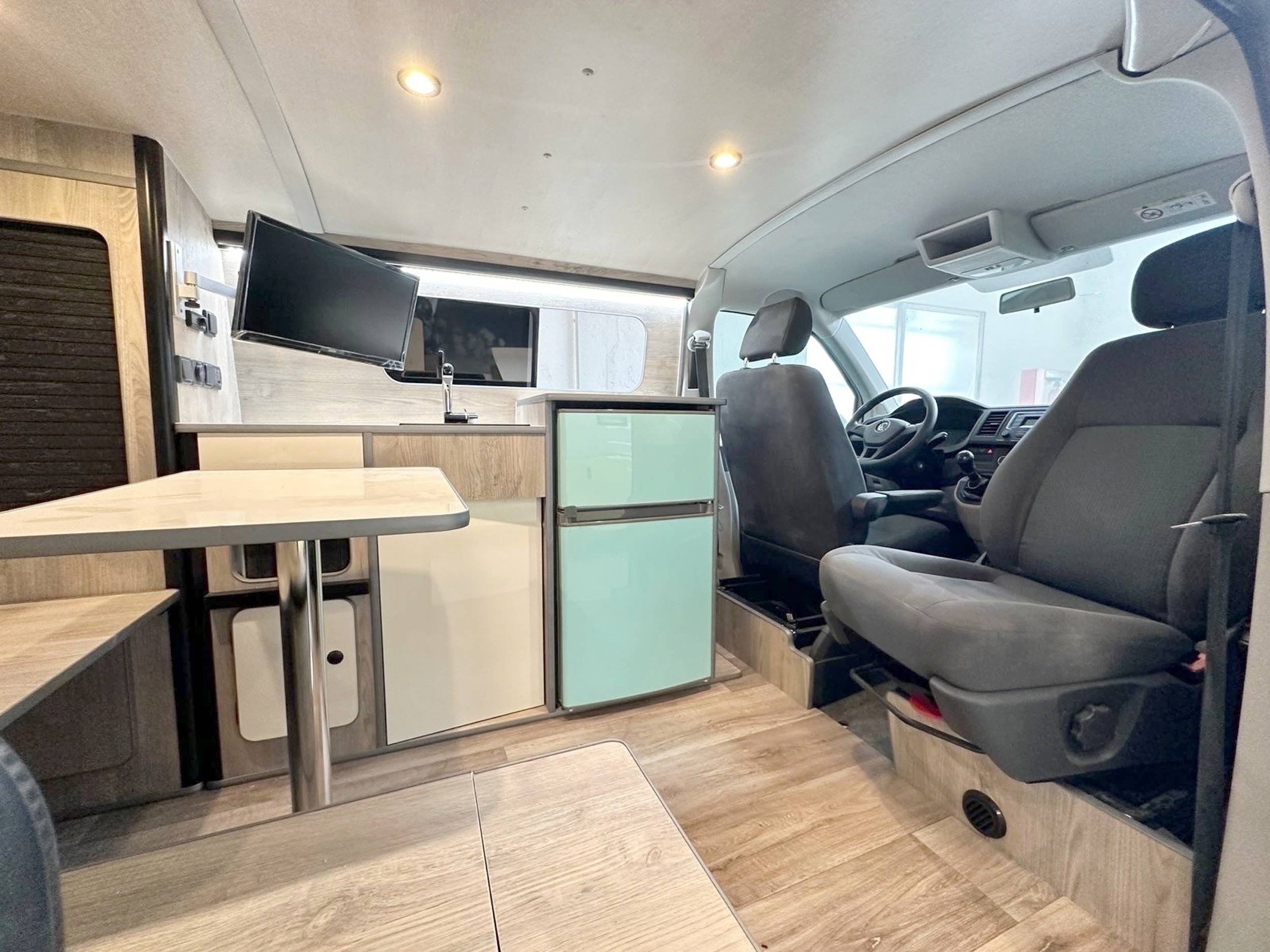 Volkswagen T6 2,0 l 102 ch