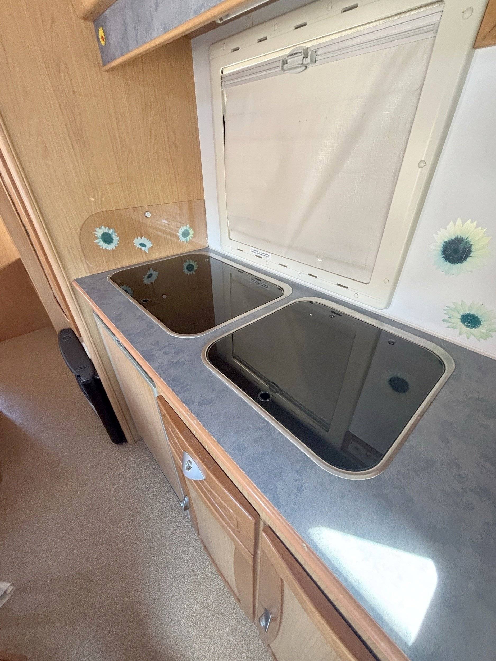 Kitchen Fiat Ducato 2,8 l 115 ch/Al-Ko - Yescapa