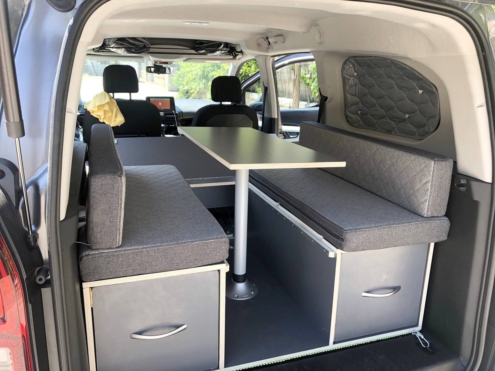 Dinette Citroën Berlingo - Yescapa