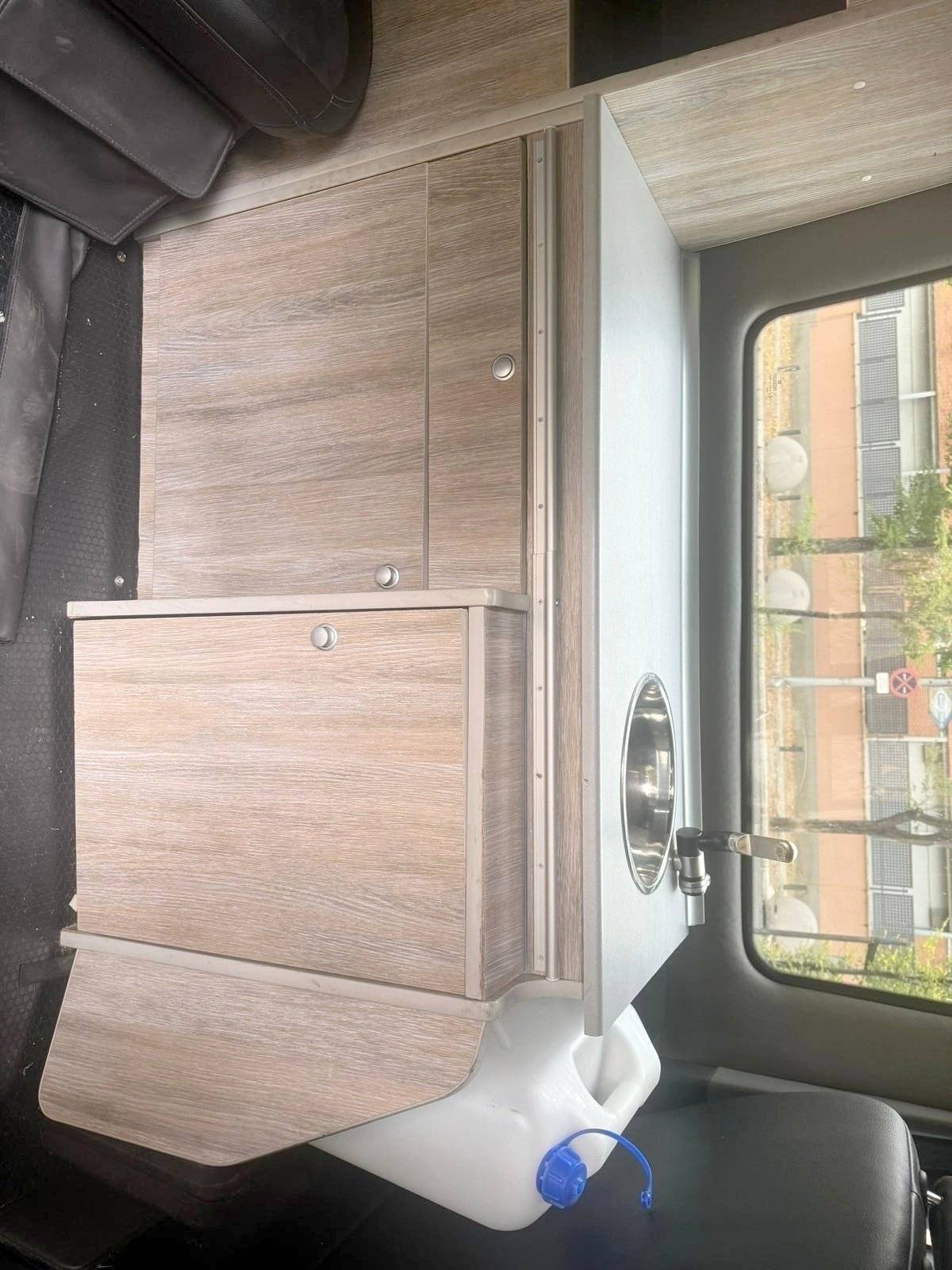 Comedor Volkswagen Volkswagen Transporter T6 - Yescapa