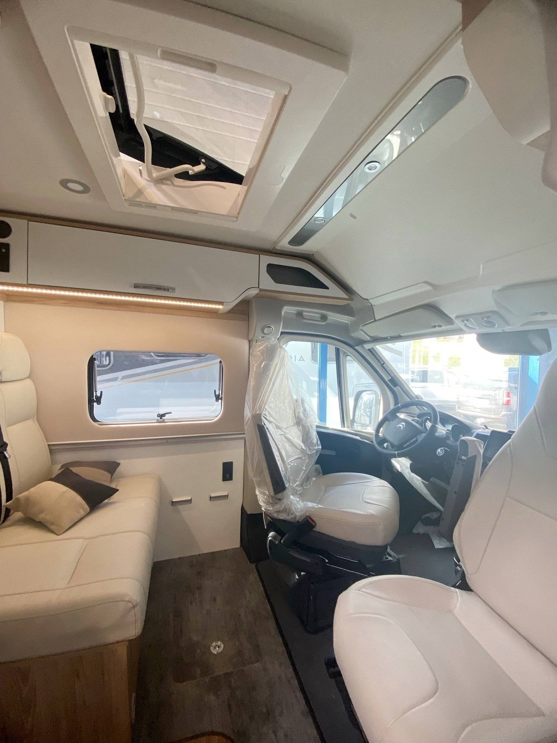 Bavaria Citroën jumper 140 cv