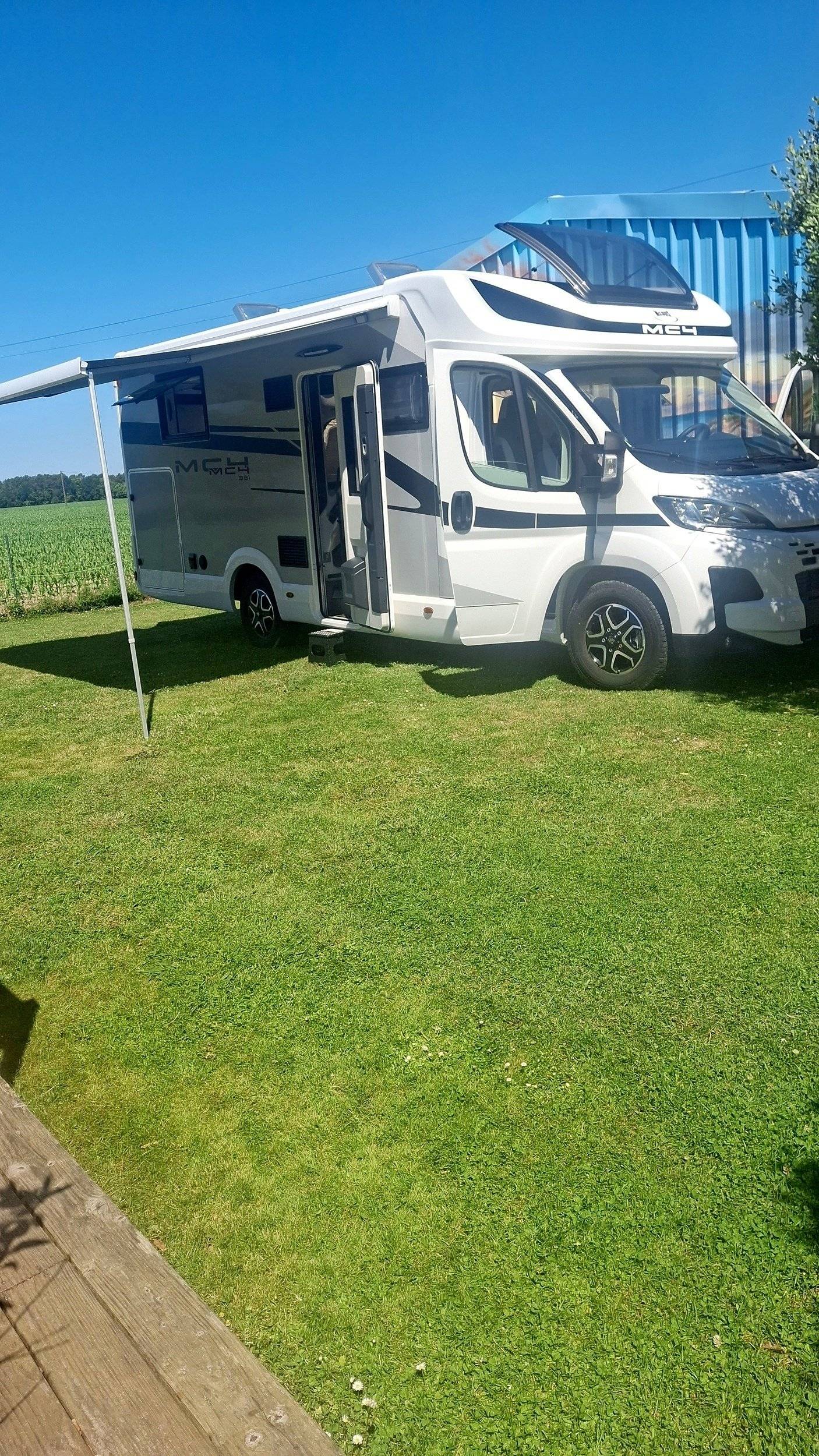 schräge Vorderansicht Citroën - Yescapa