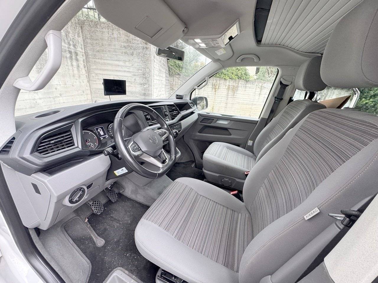 Volkswagen Volkswagen T6.1 California