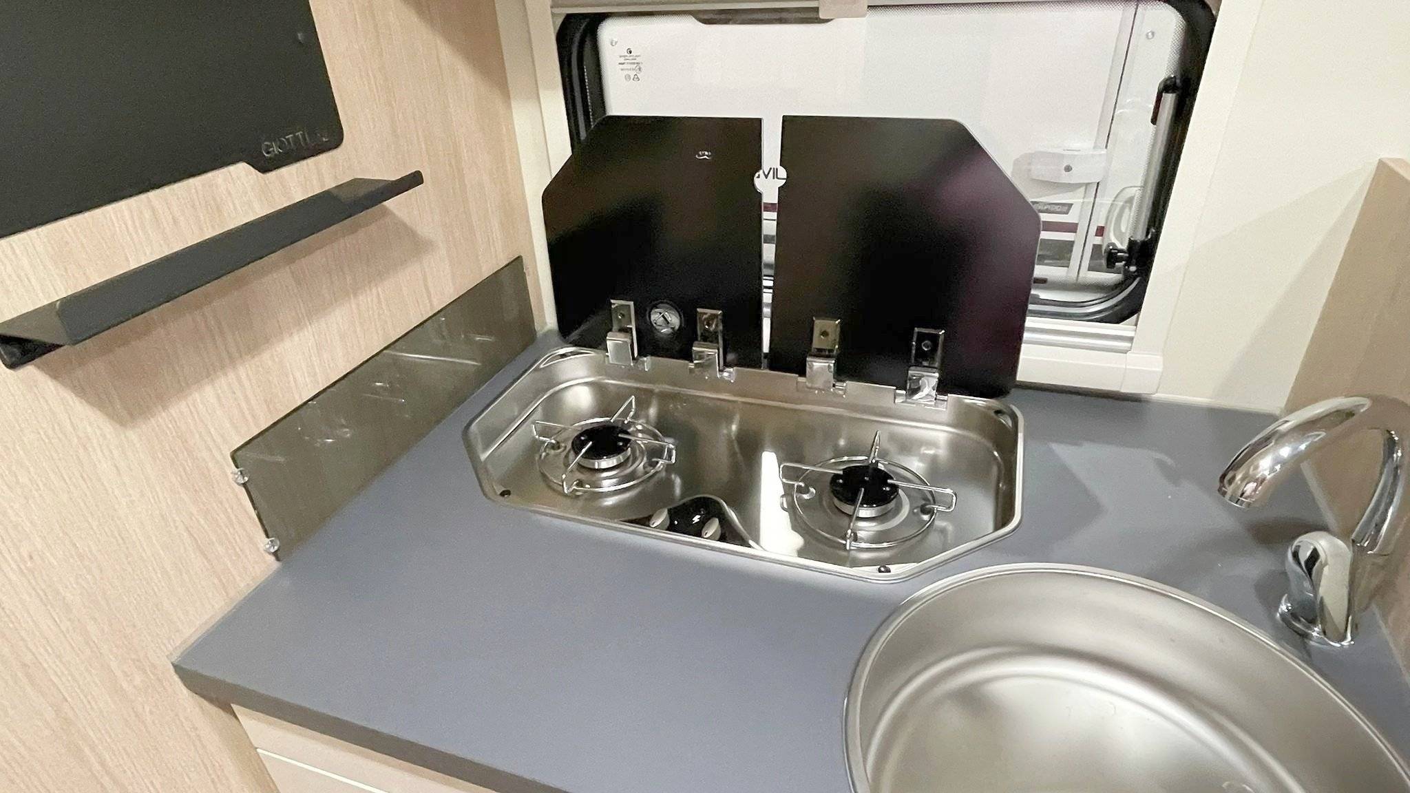 Kitchenette Ford FORD TRANSIT - Yescapa