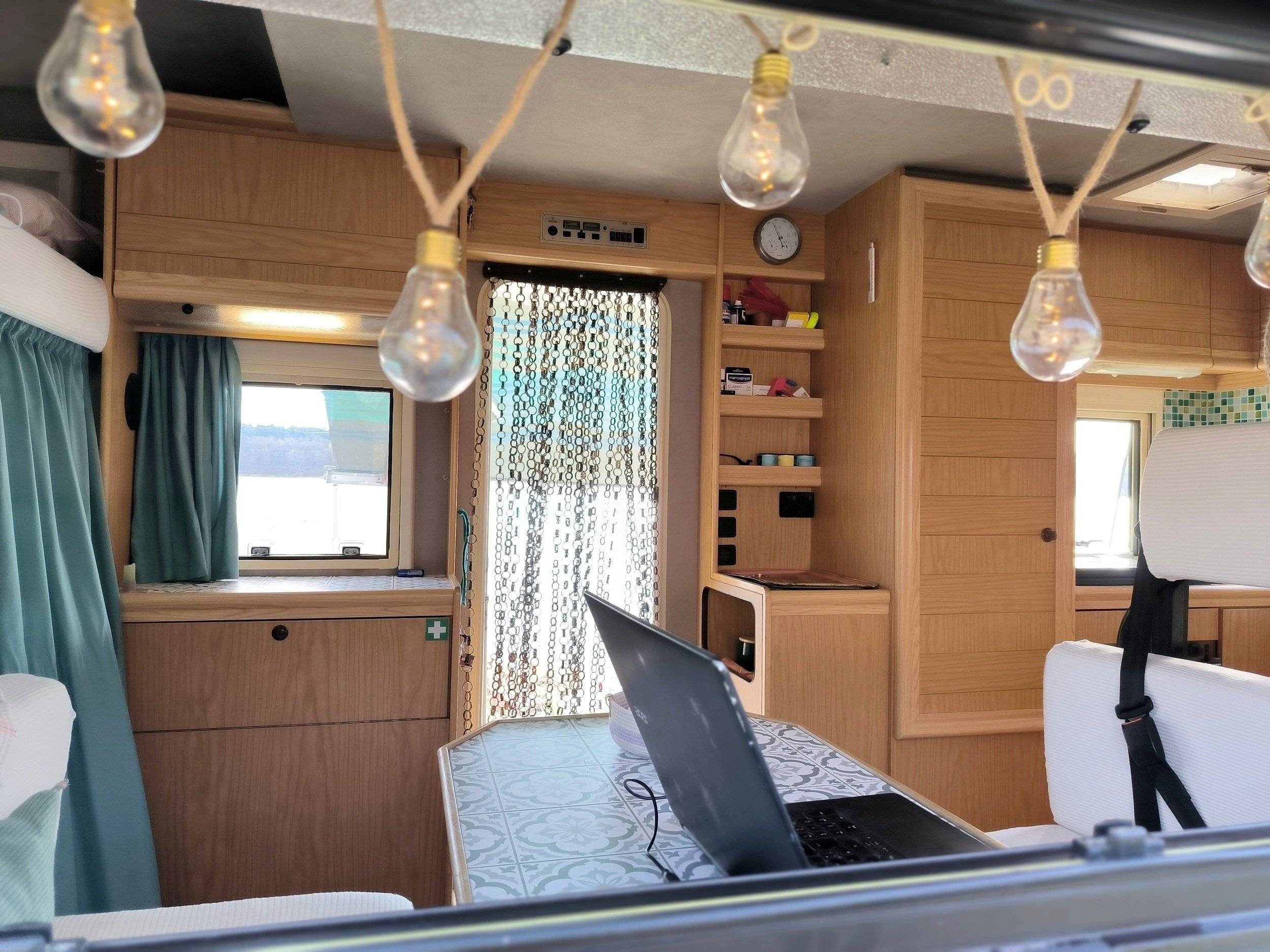 Karmann Mobil MB 100 D