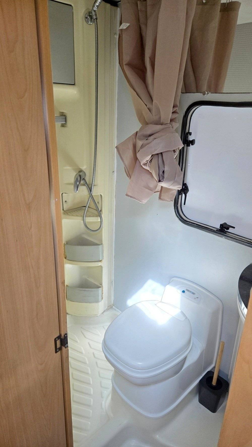 Challenger CHALLENGER GENESIS 43