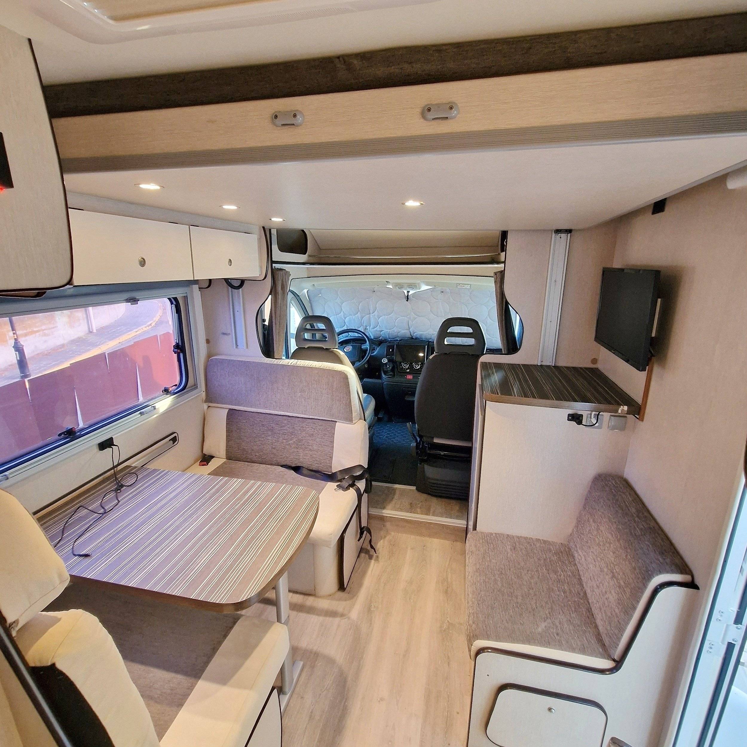 Coin repas Fiat Fiat Ducato Multijet 2.3 130CV - Yescapa