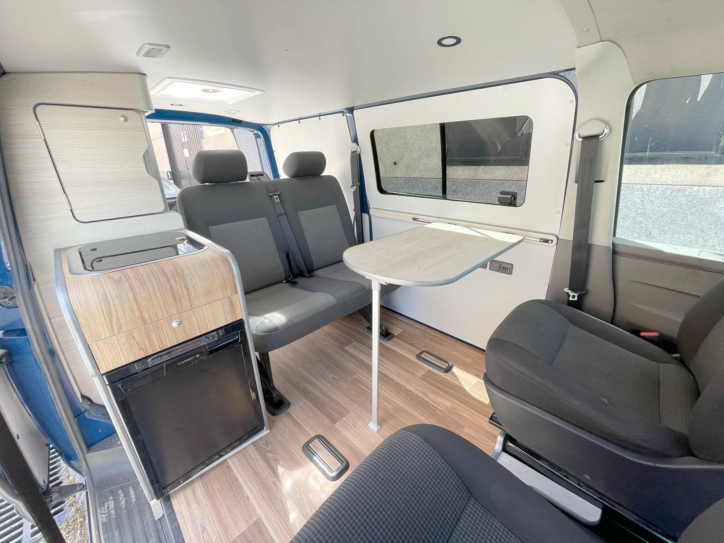 Dinette Volkswagen Volswagen - Yescapa