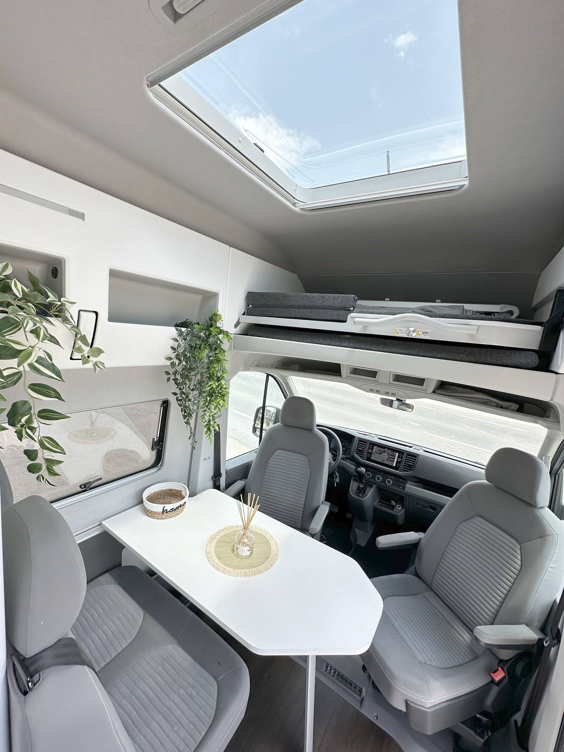 Volkswagen Grand California 600