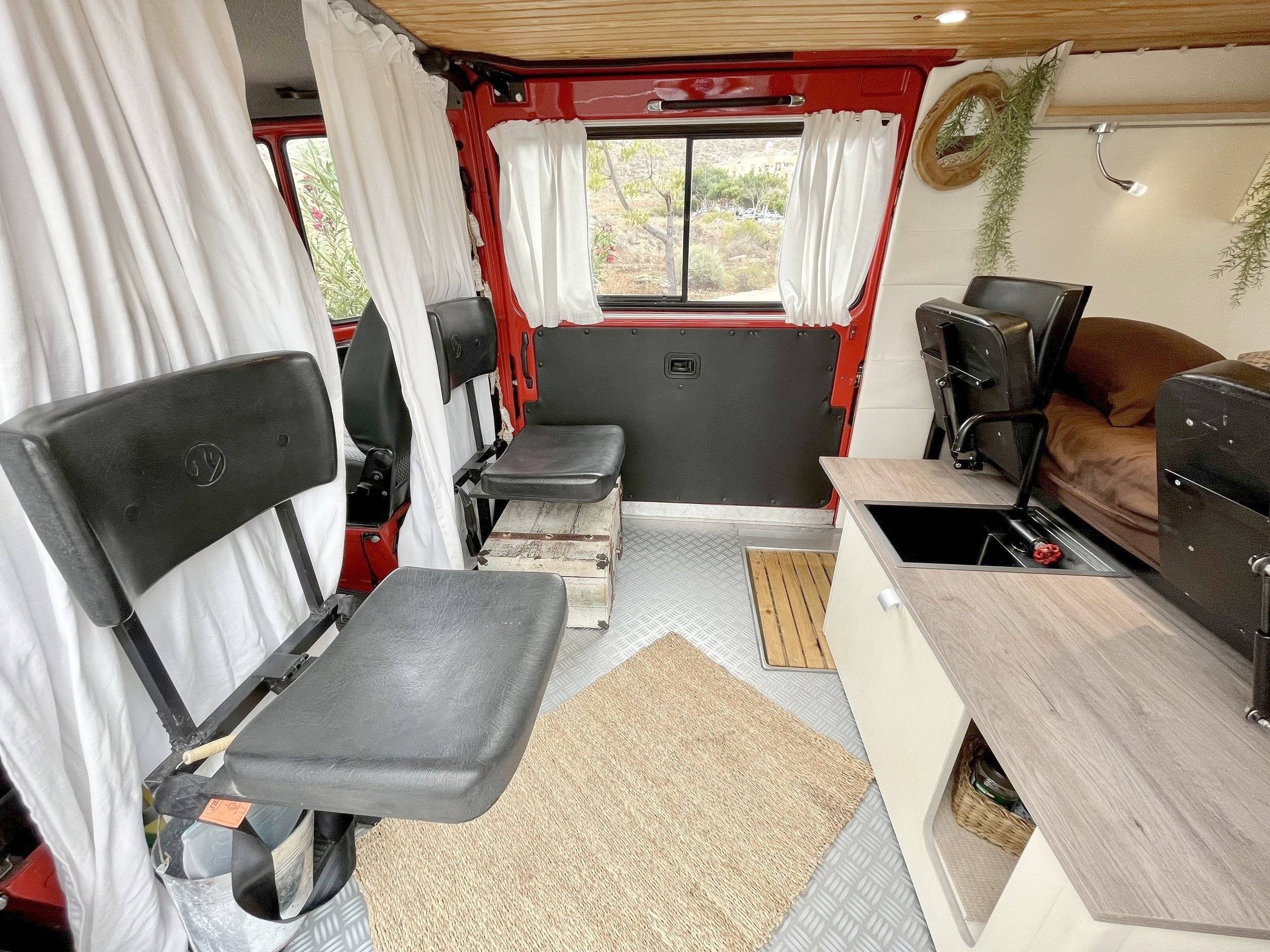 Mercedes T1 310 "Conny"