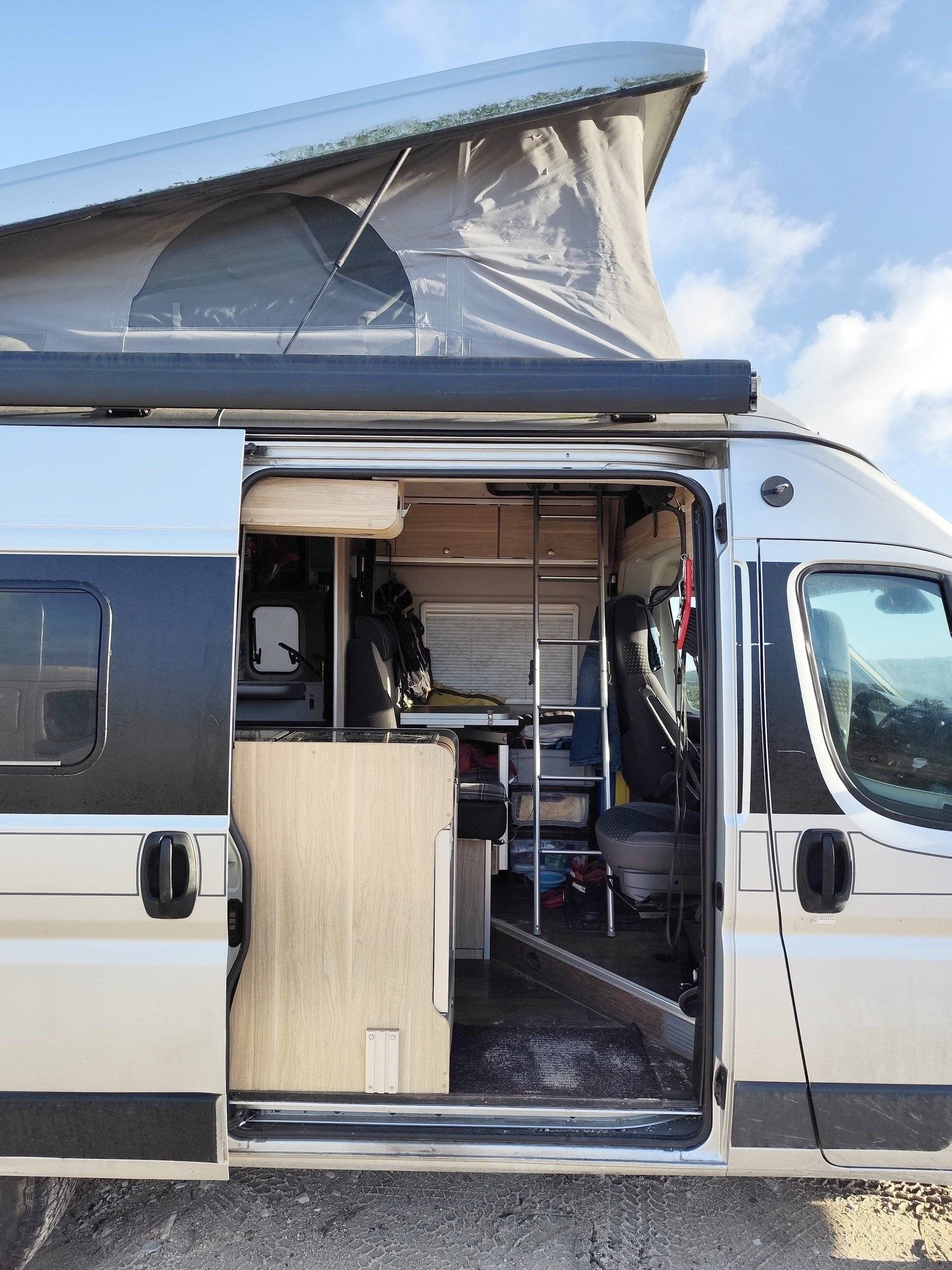 Hymer Ayers Rock
