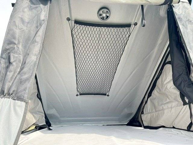 Couchages Land Rover Defender - Yescapa