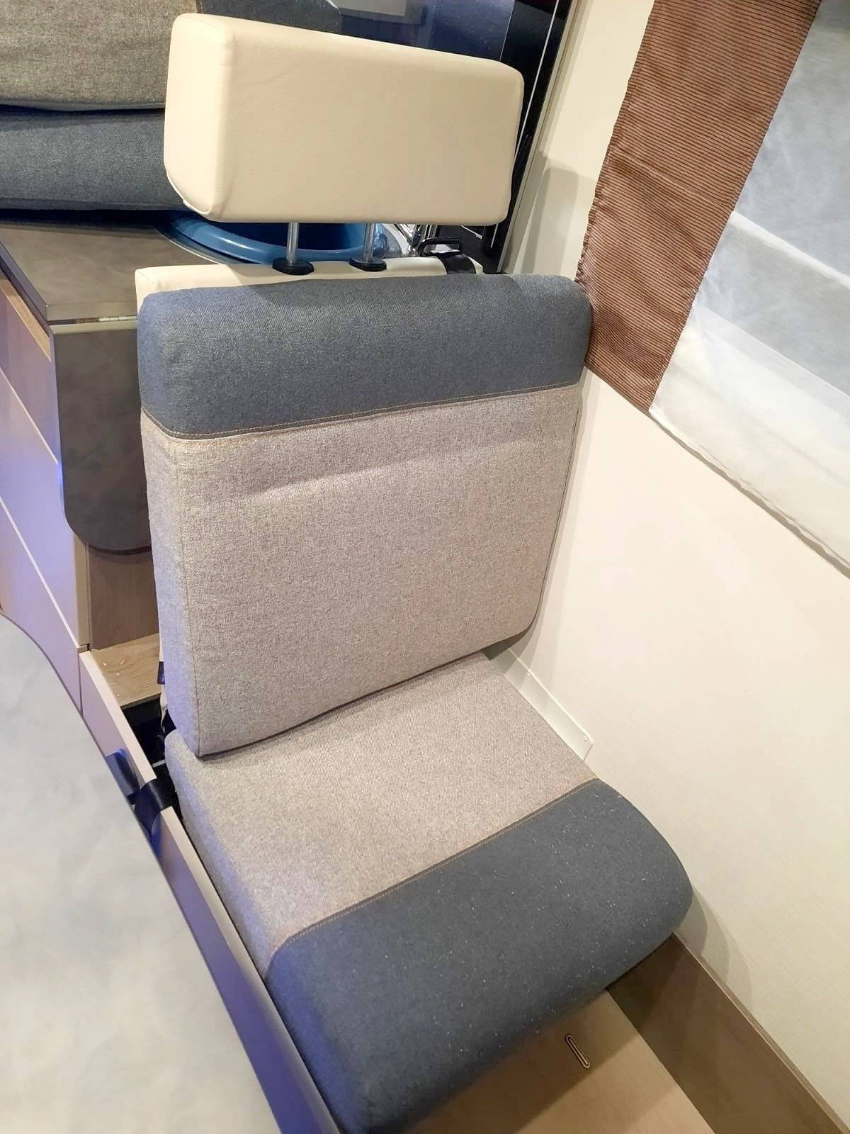 Chausson Titanium 708