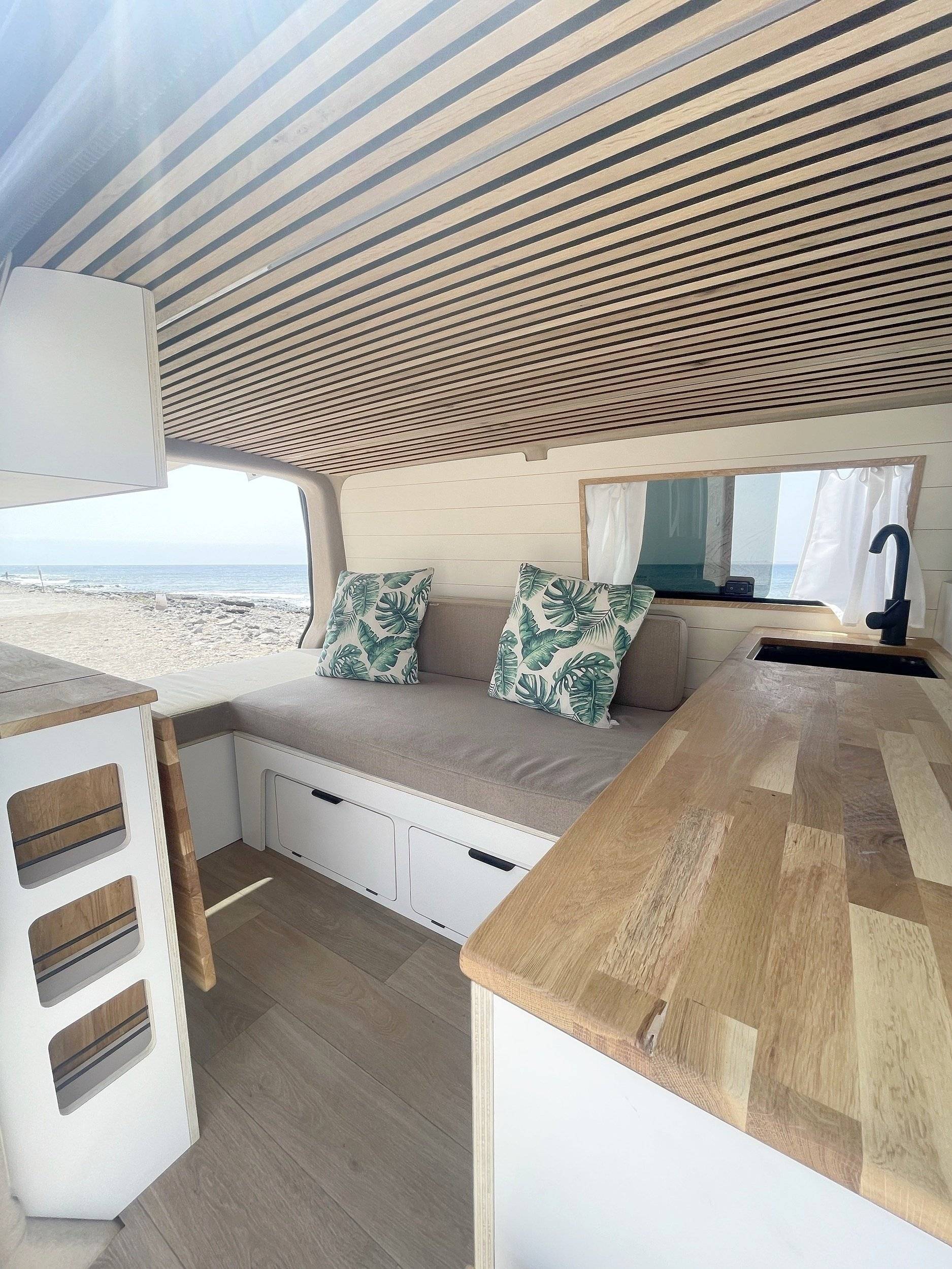 Dinette Volkswagen T6 2 l 102 ch - Yescapa