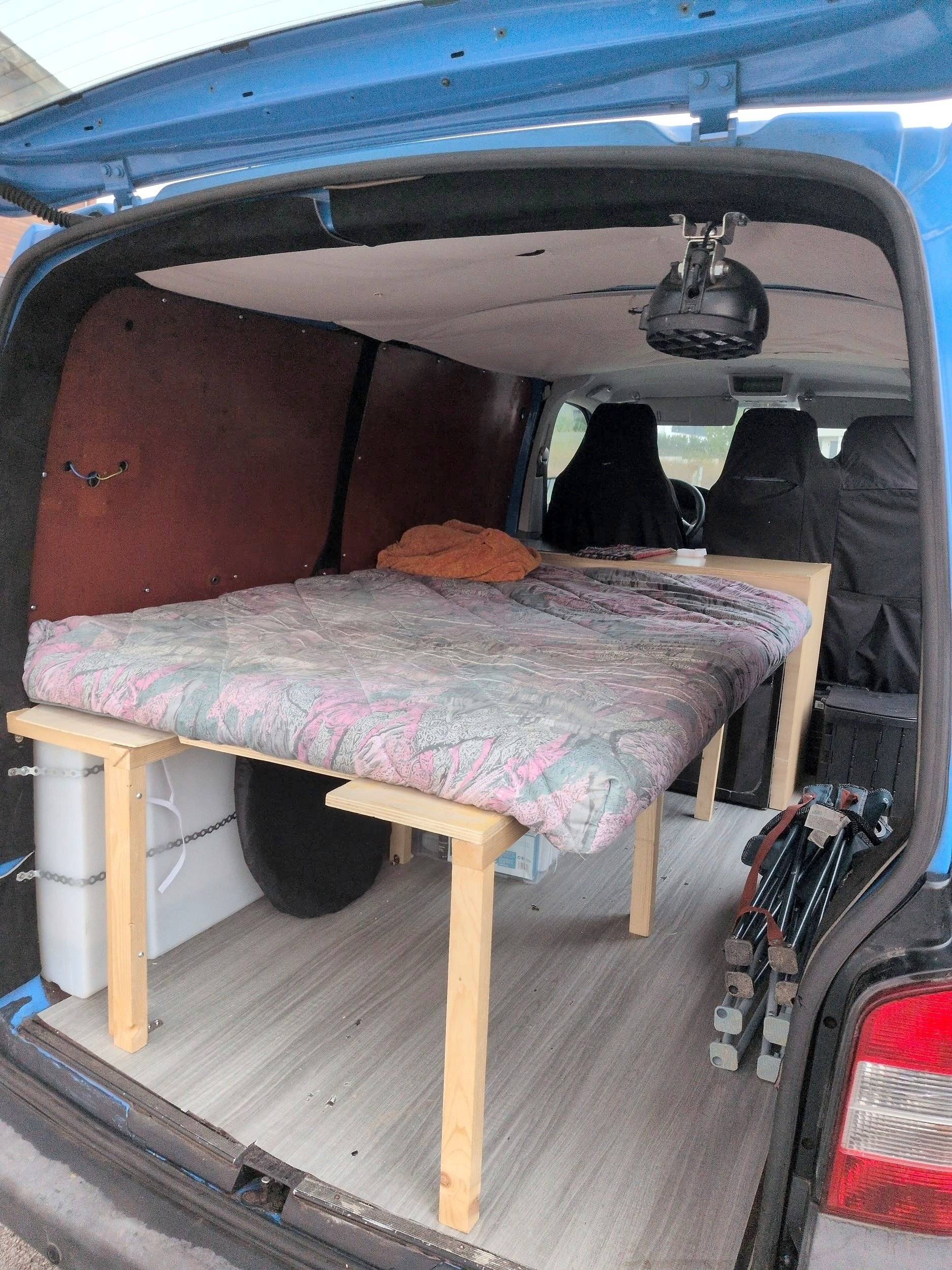 Volkswagen Transporter T5 2 l 102 ch