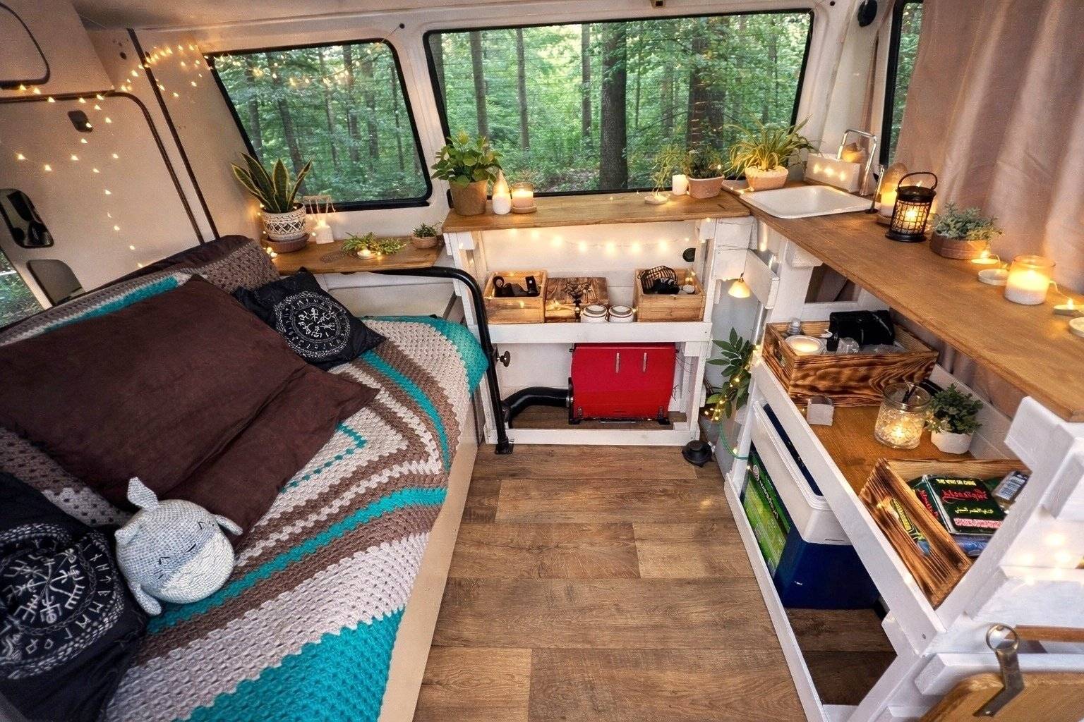 Dining Area Volkswagen T3 1.6D - Yescapa