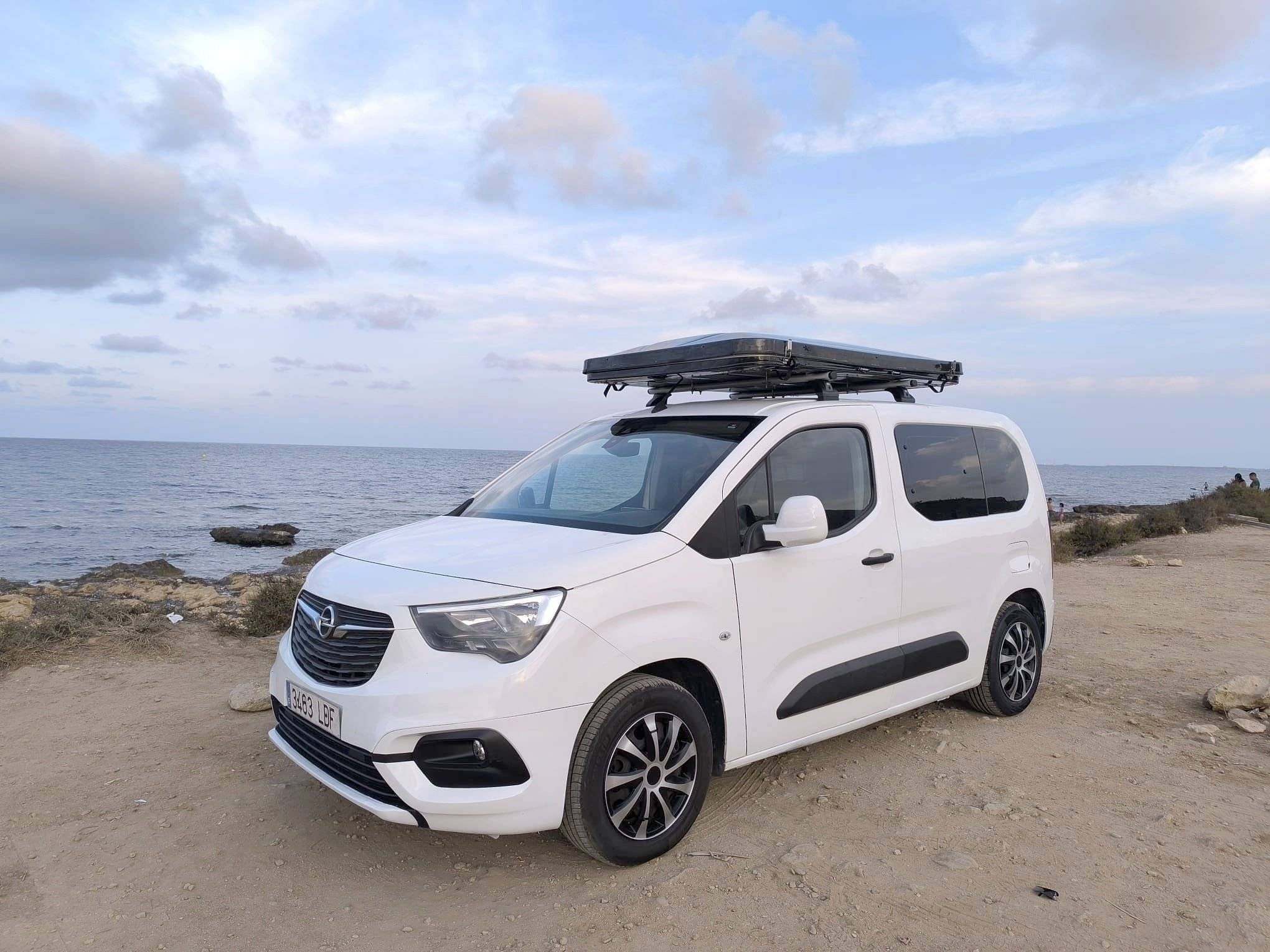 Dormidas Opel combo - Yescapa