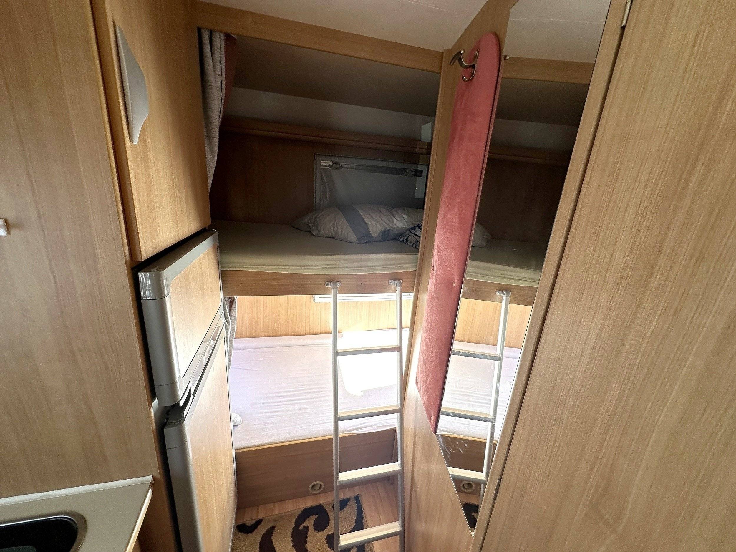 Berth Citroën Jumper 2,2 l 150 ch - Yescapa