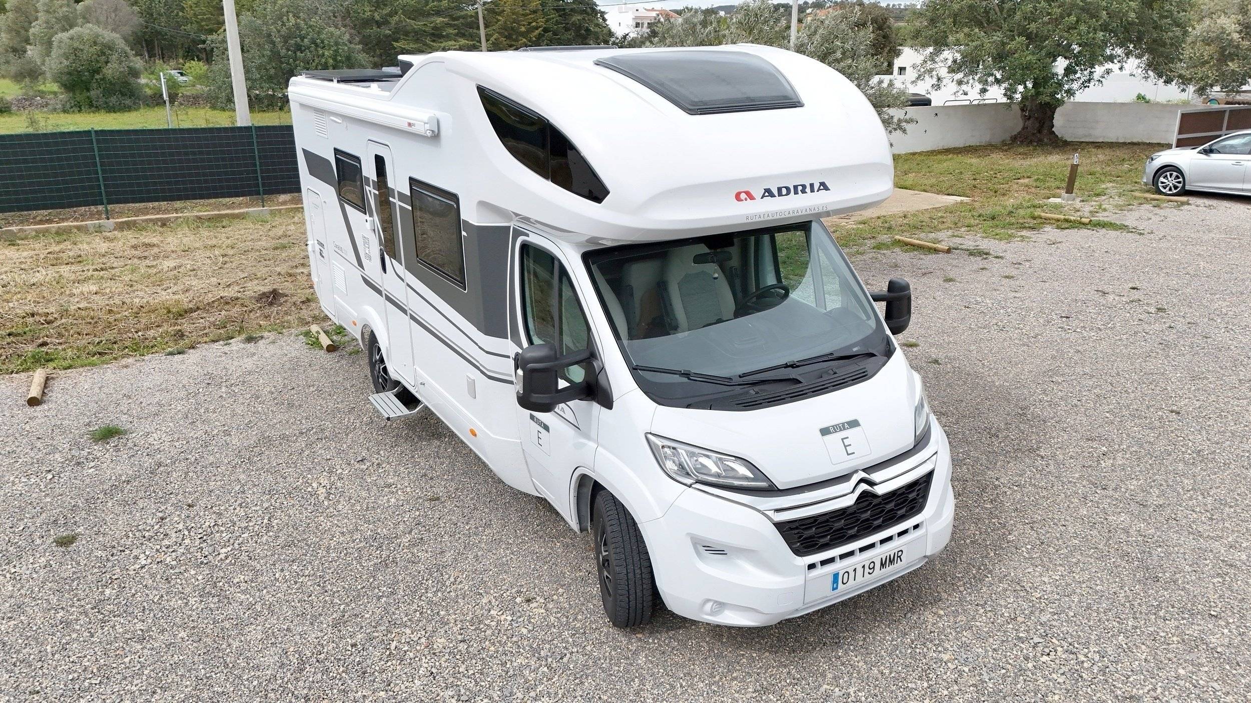 Adria ADRIA CORAL AXESS XL 670 DK