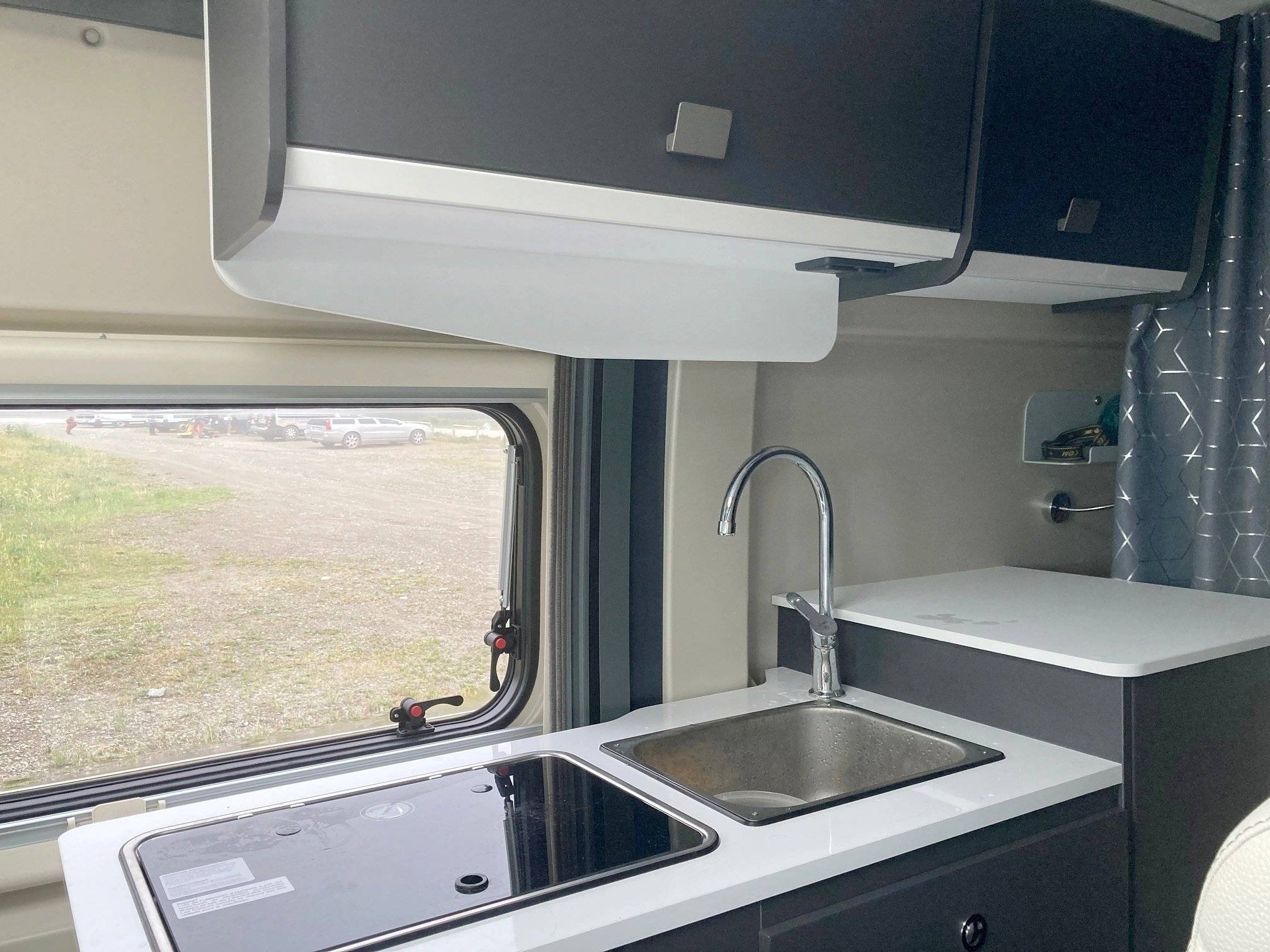 Mclouis Van 3 Maxi Prestige