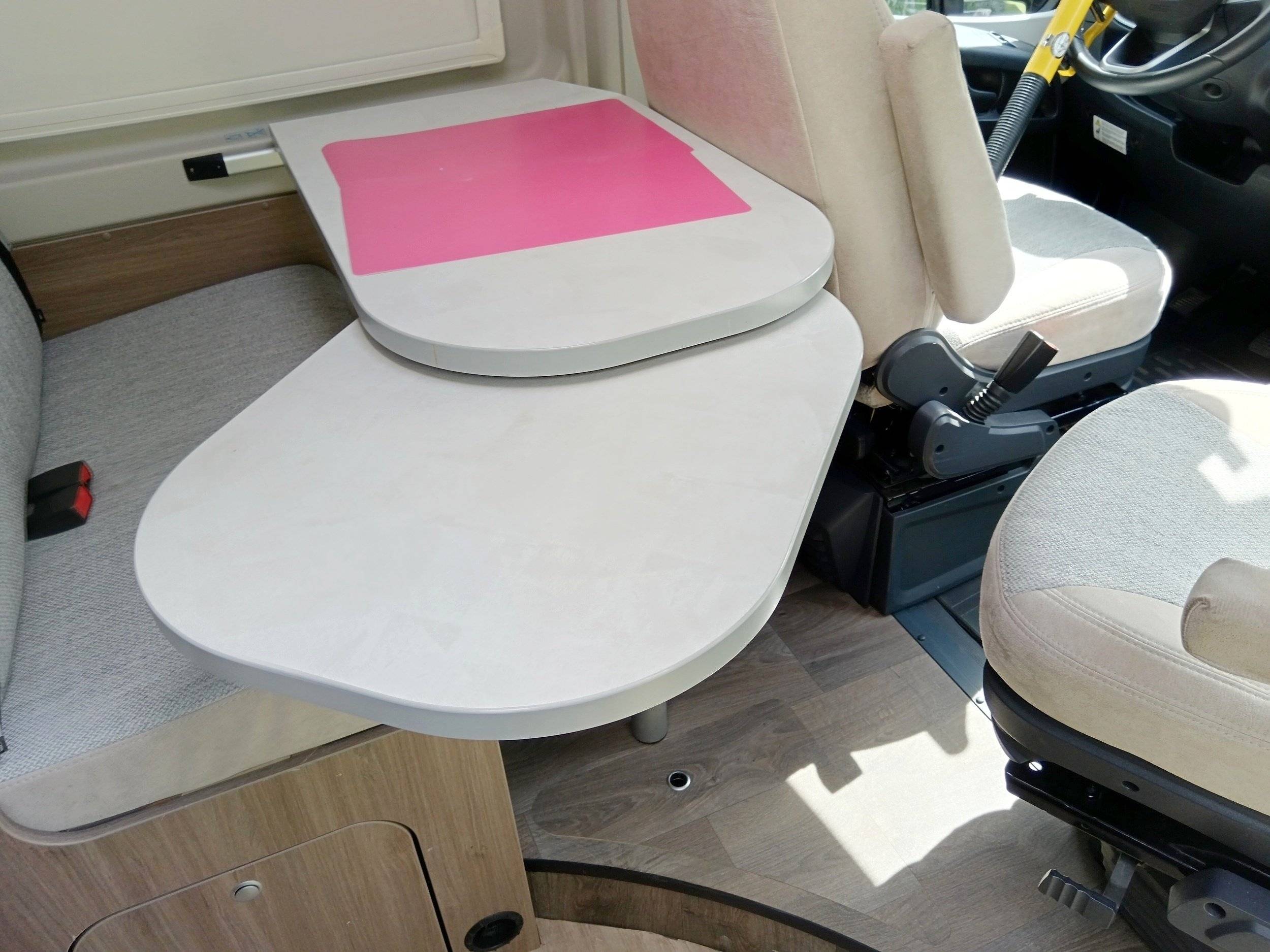 Menjador Fiat Ducato 2,2 l Multijet 100 ch. - Yescapa