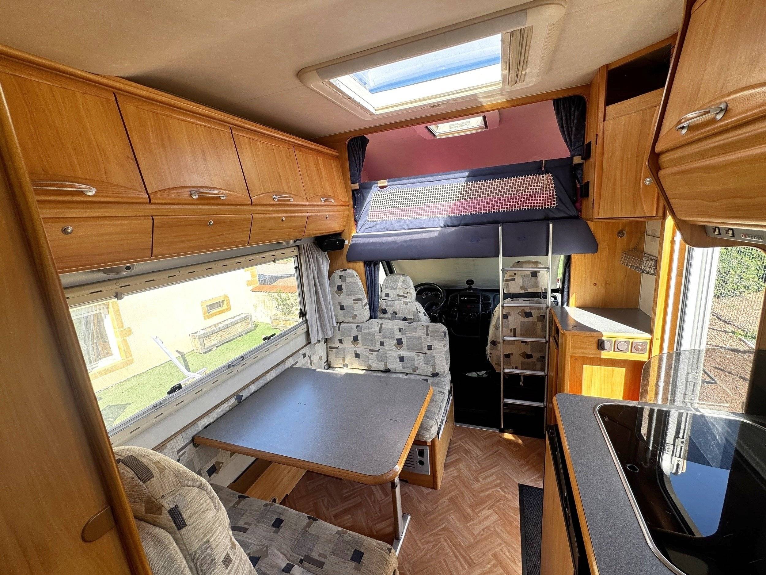Coin repas Fiat Ducato 2.8 jtd - Yescapa