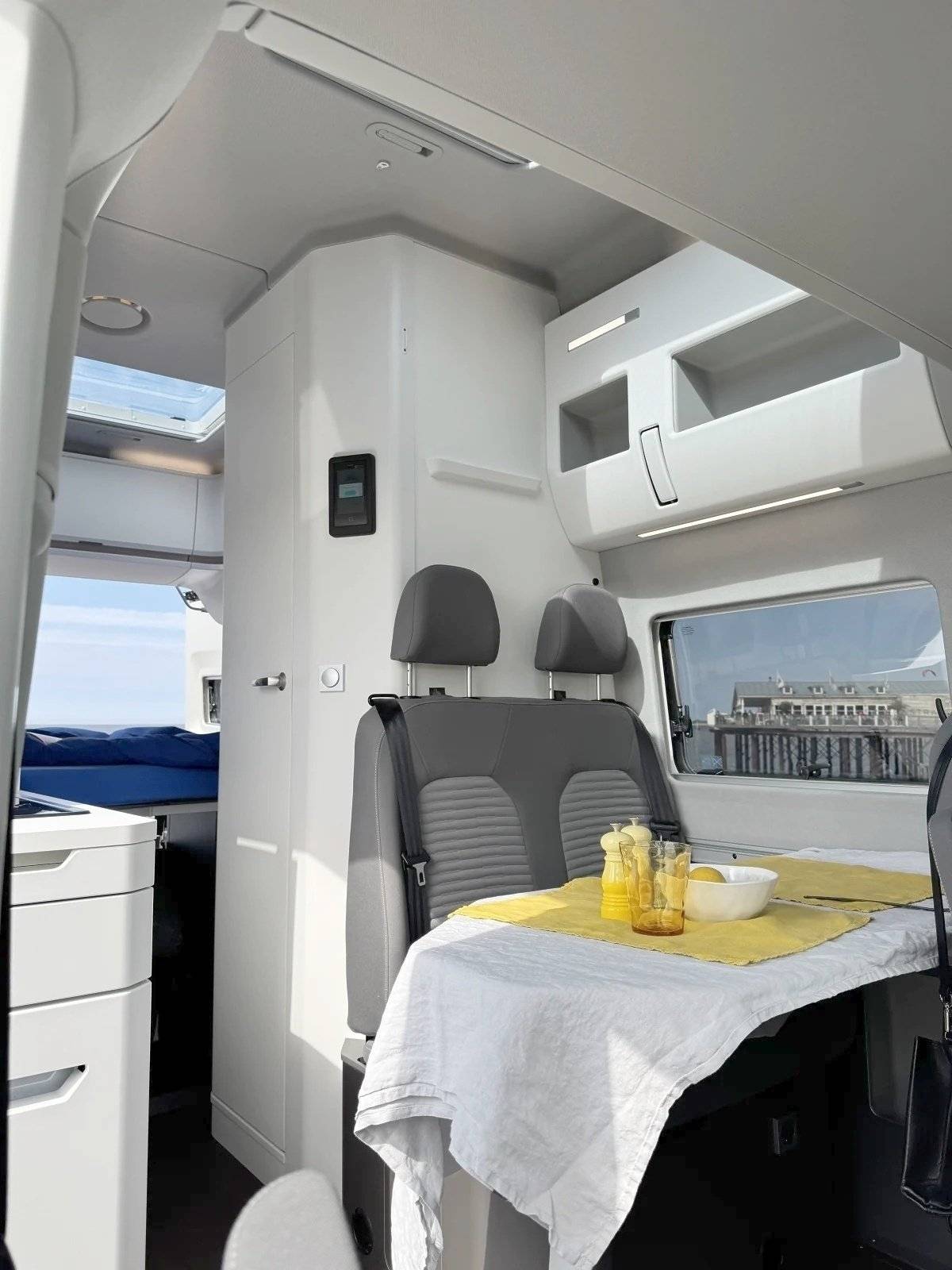 Volkswagen Van&Vanish 505