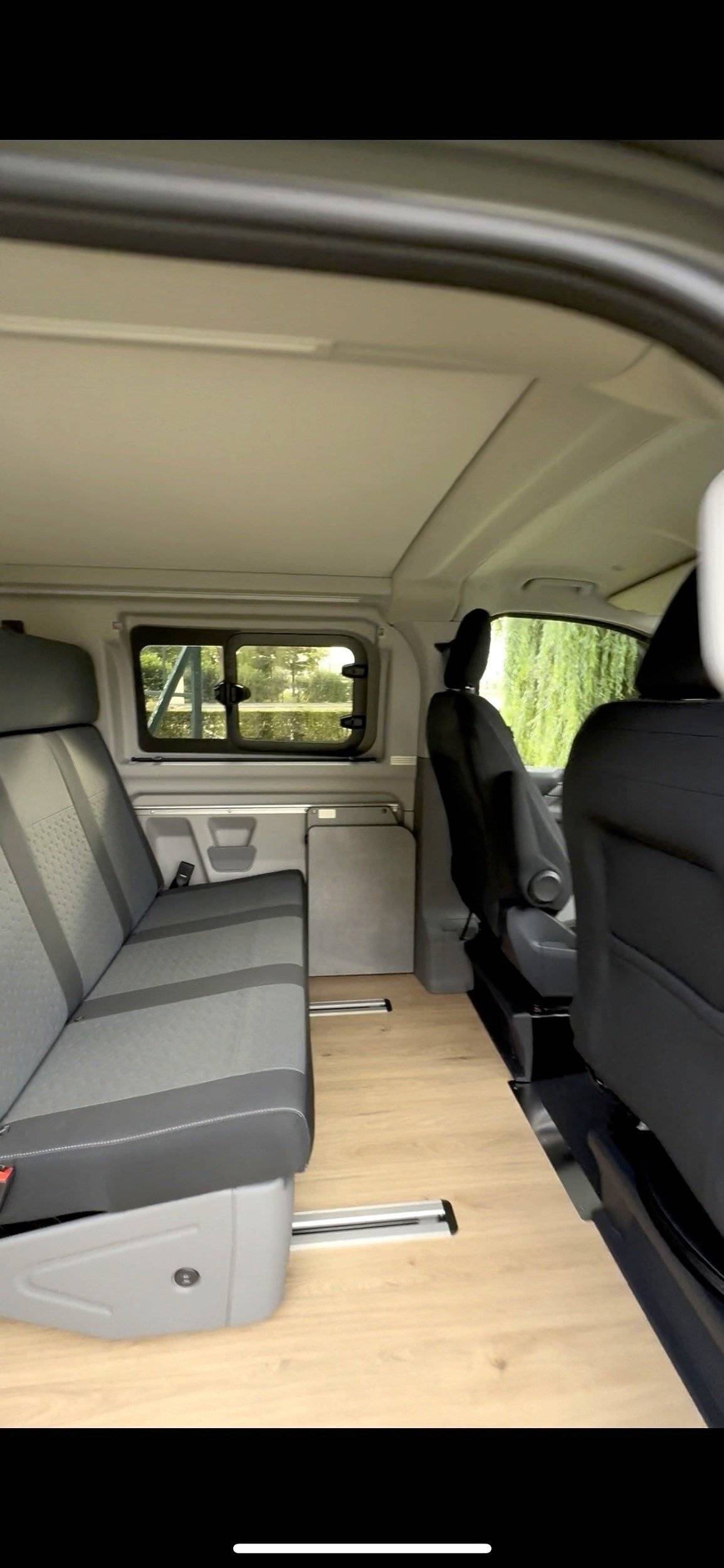 Dinette Ford Ford Nugget - Yescapa