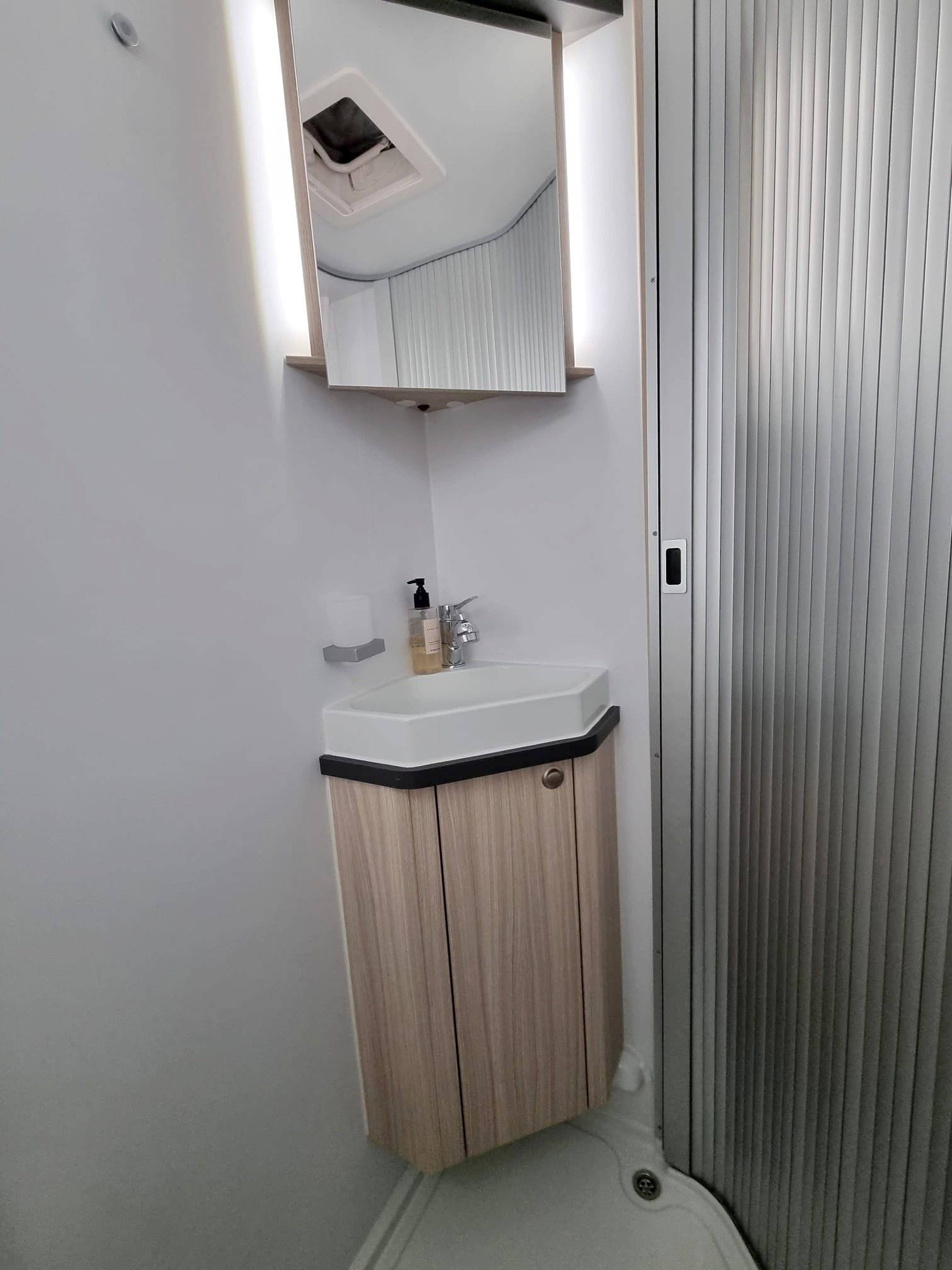 Adria Jumper 2,2 l 130 ch