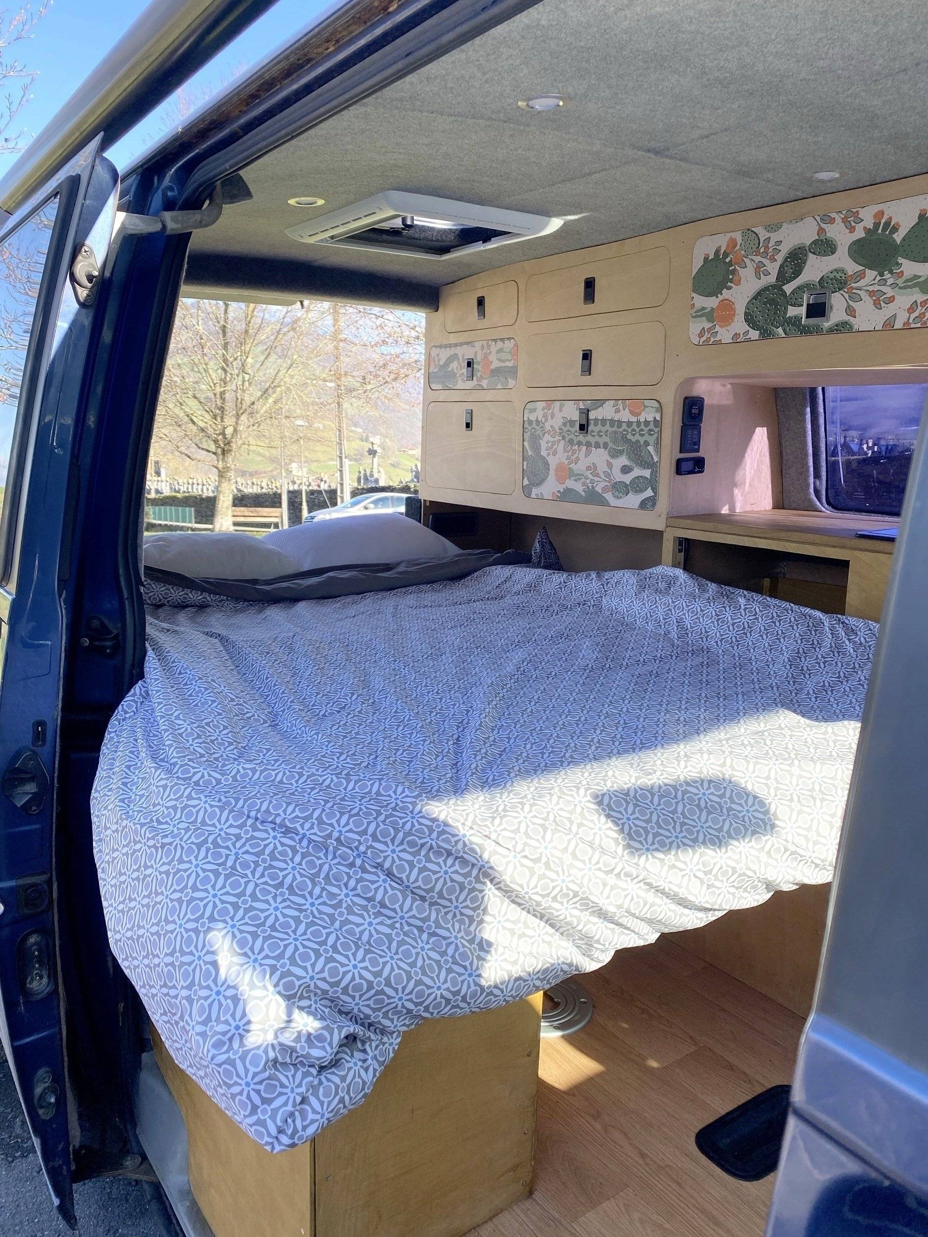 Berth Volkswagen 2.5 TDI - Yescapa