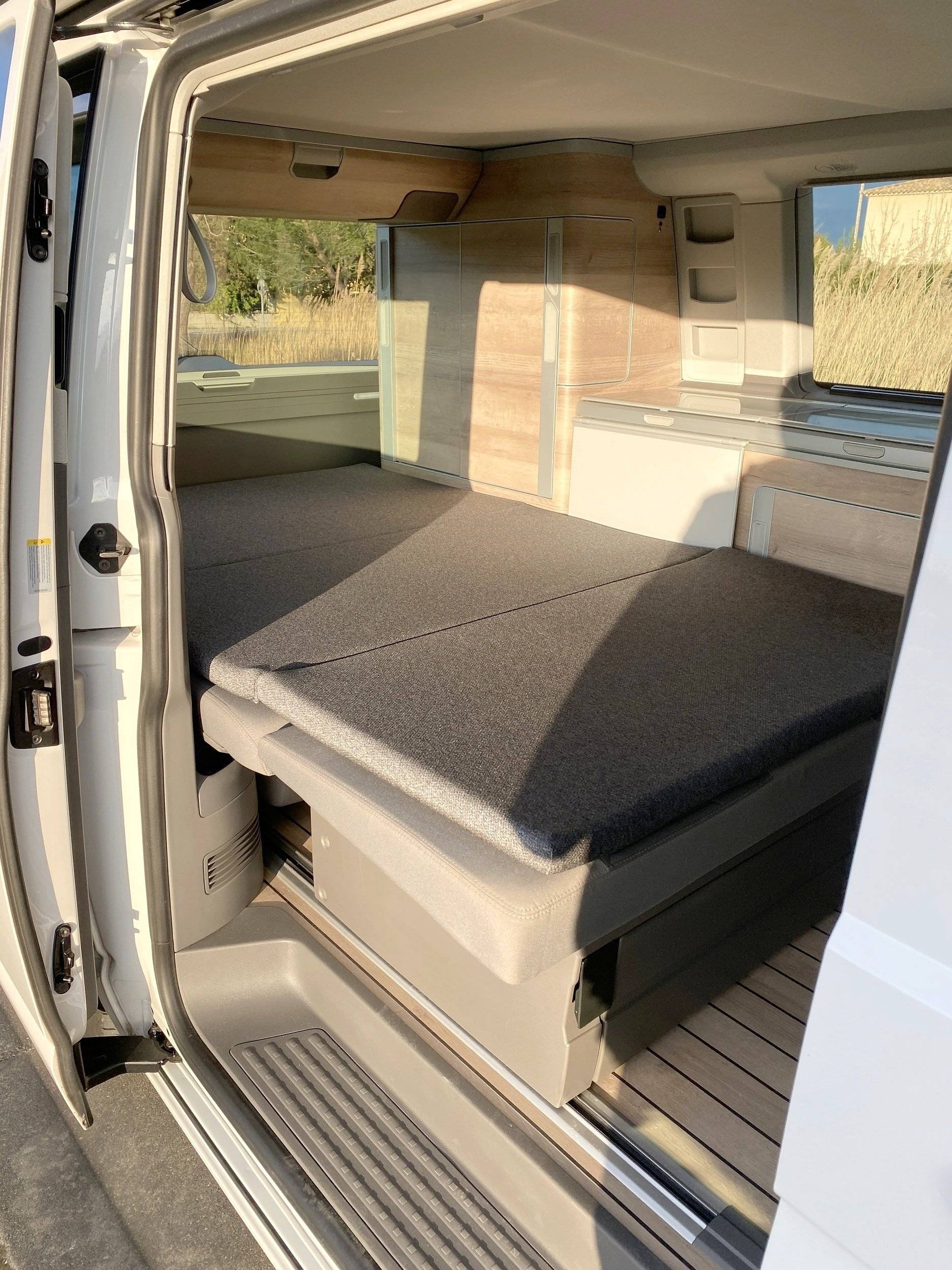 Volkswagen Volkswagen T6.1 California Coast