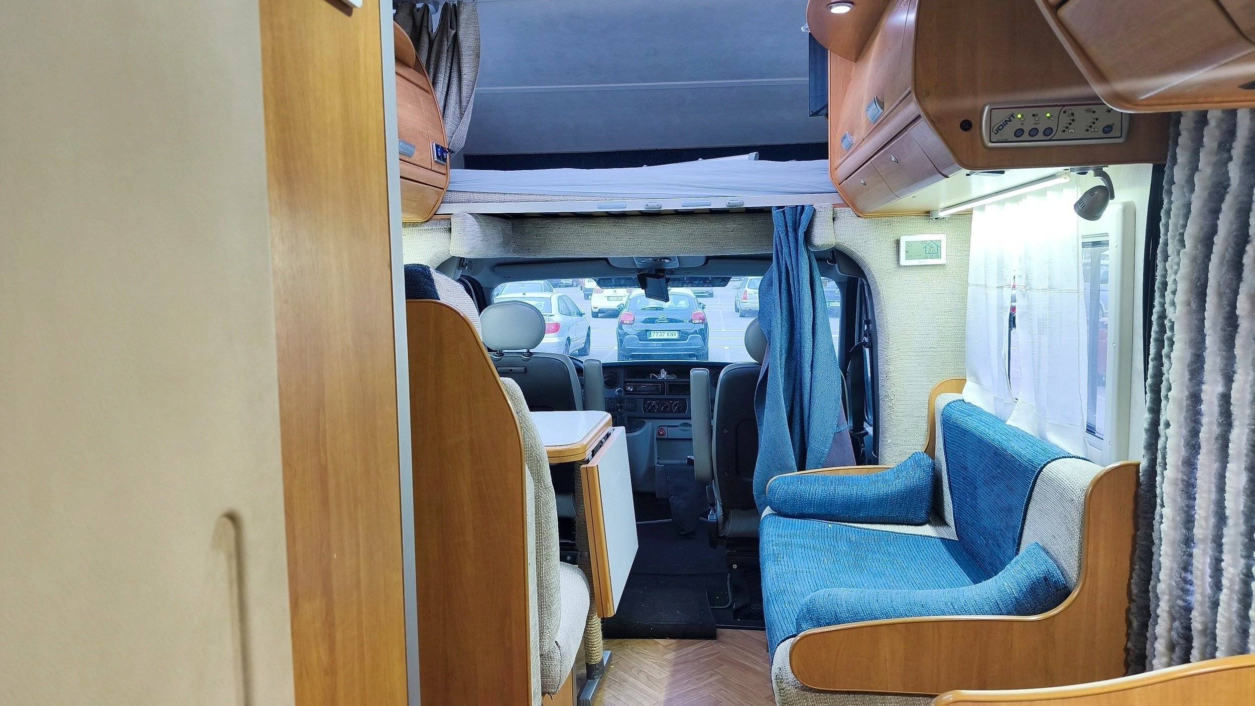 Comedor Renault Master 3,0 l. dCi 140 ch. - Yescapa