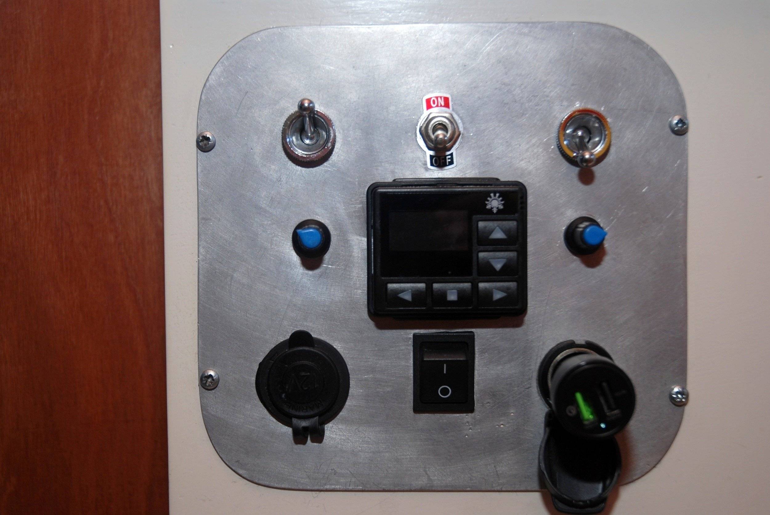 aeronid Renault Trafic