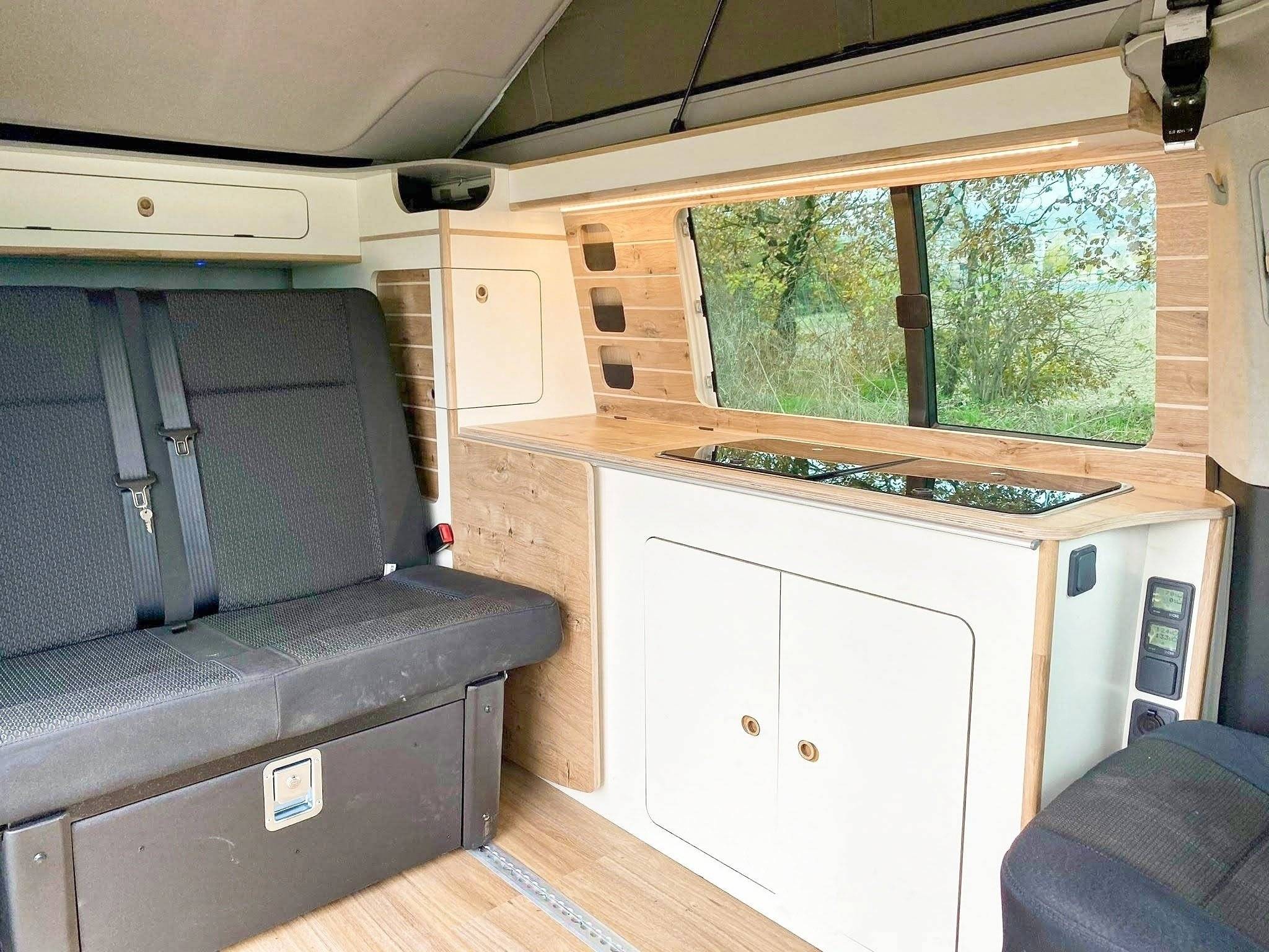 Volkswagen Volkswagen T6 California BEACH