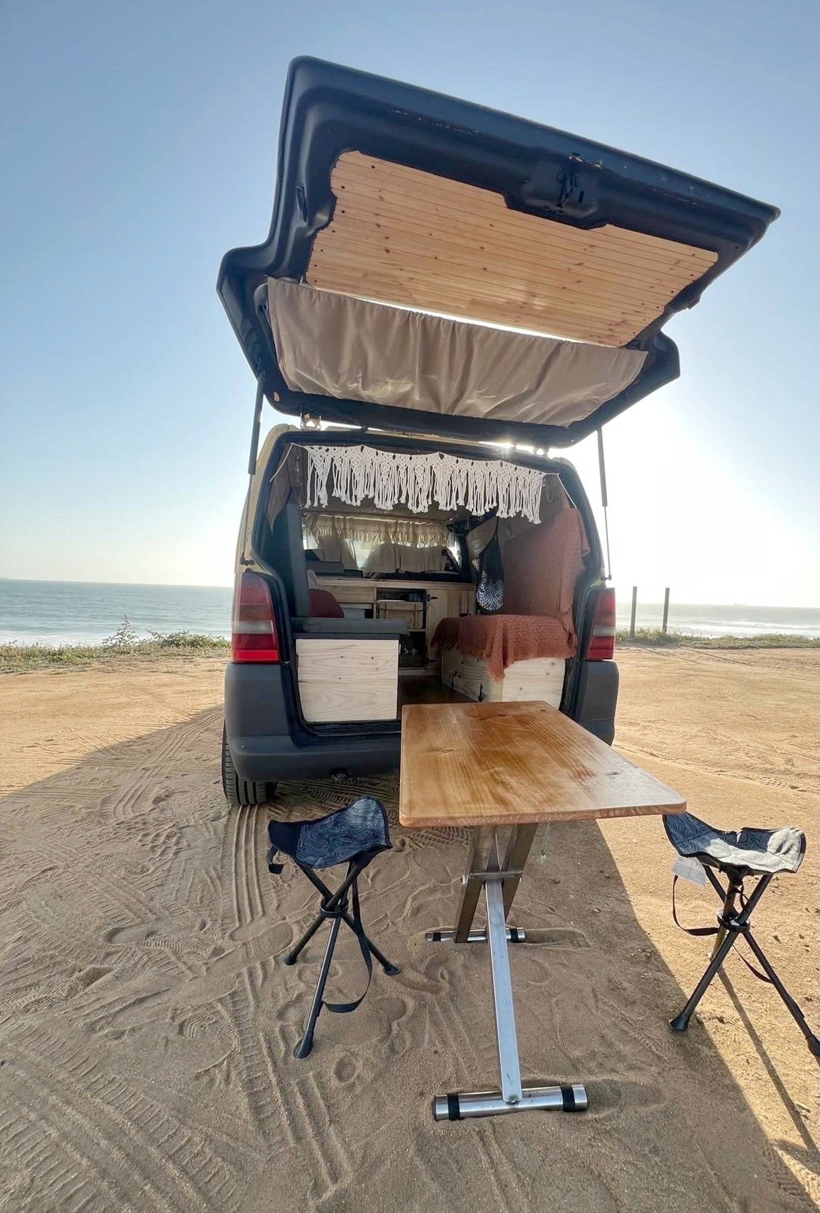 Coin repas Mercedes Vito 110 CDI - Yescapa