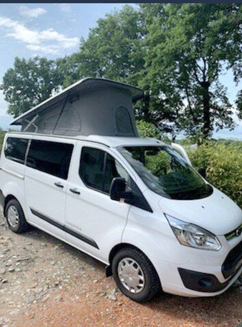 Vista del vehículo ángulo delantero Ford Ford Transit Custom - Yescapa