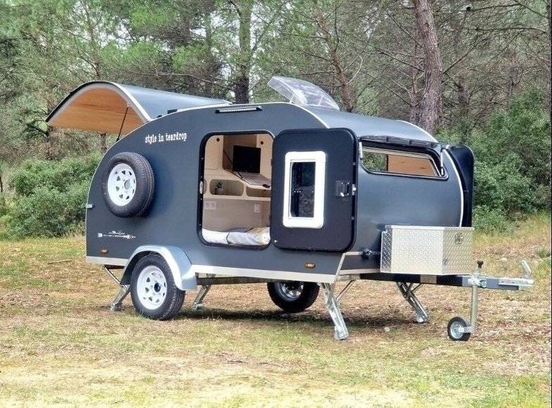 Vue avant de 3/4 Volkswagen Combi T3 - Yescapa