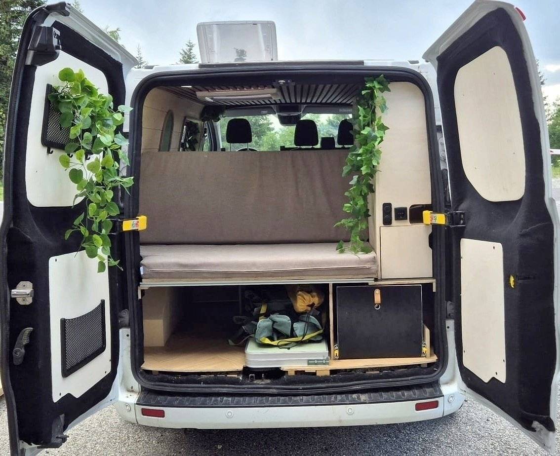 autre transit custom L2H1 limited