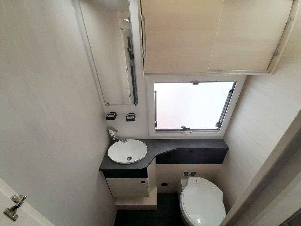 Challenger 380 GRAPHITE