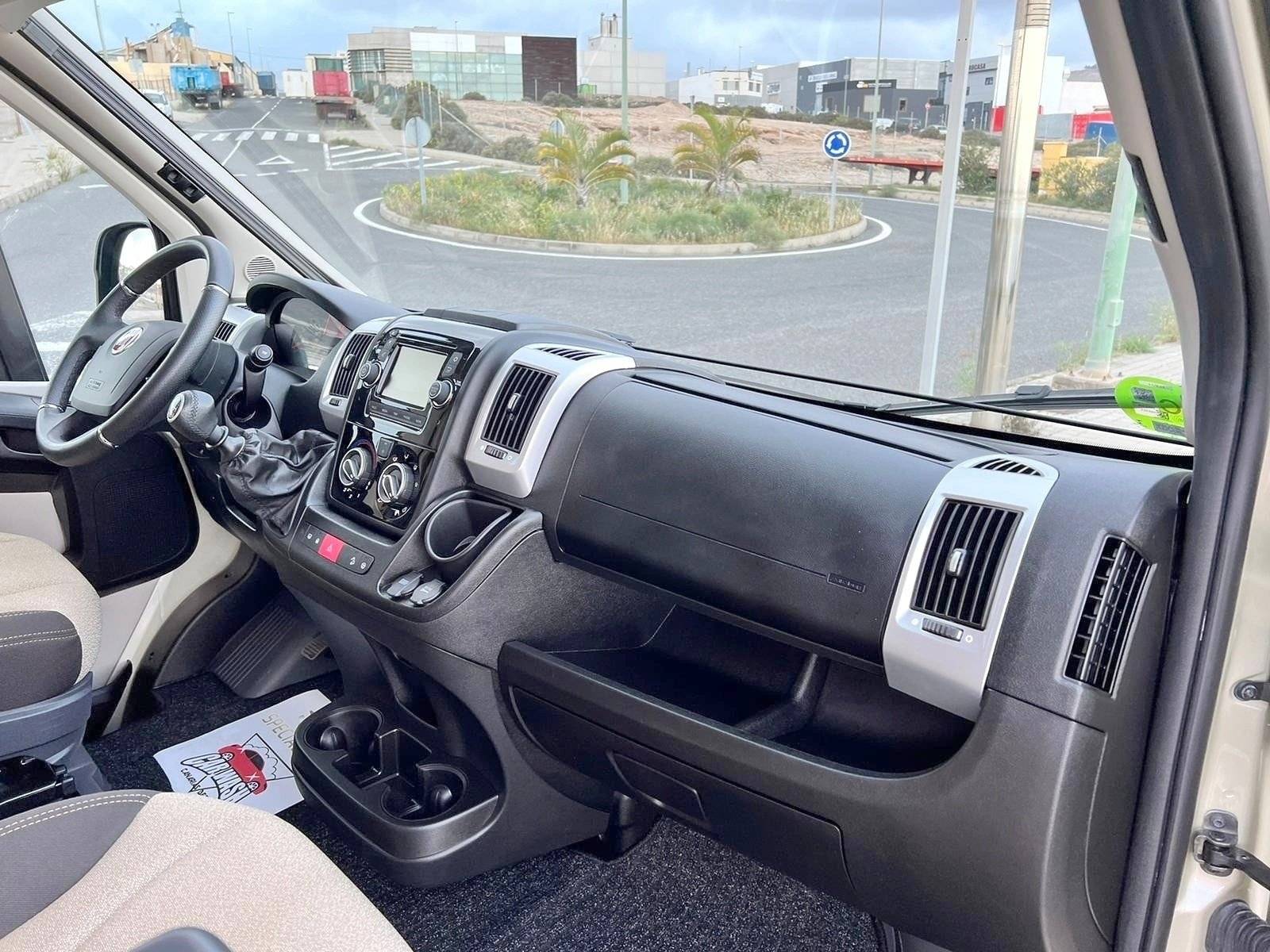 Mclouis Van 3 Maxi S-Line