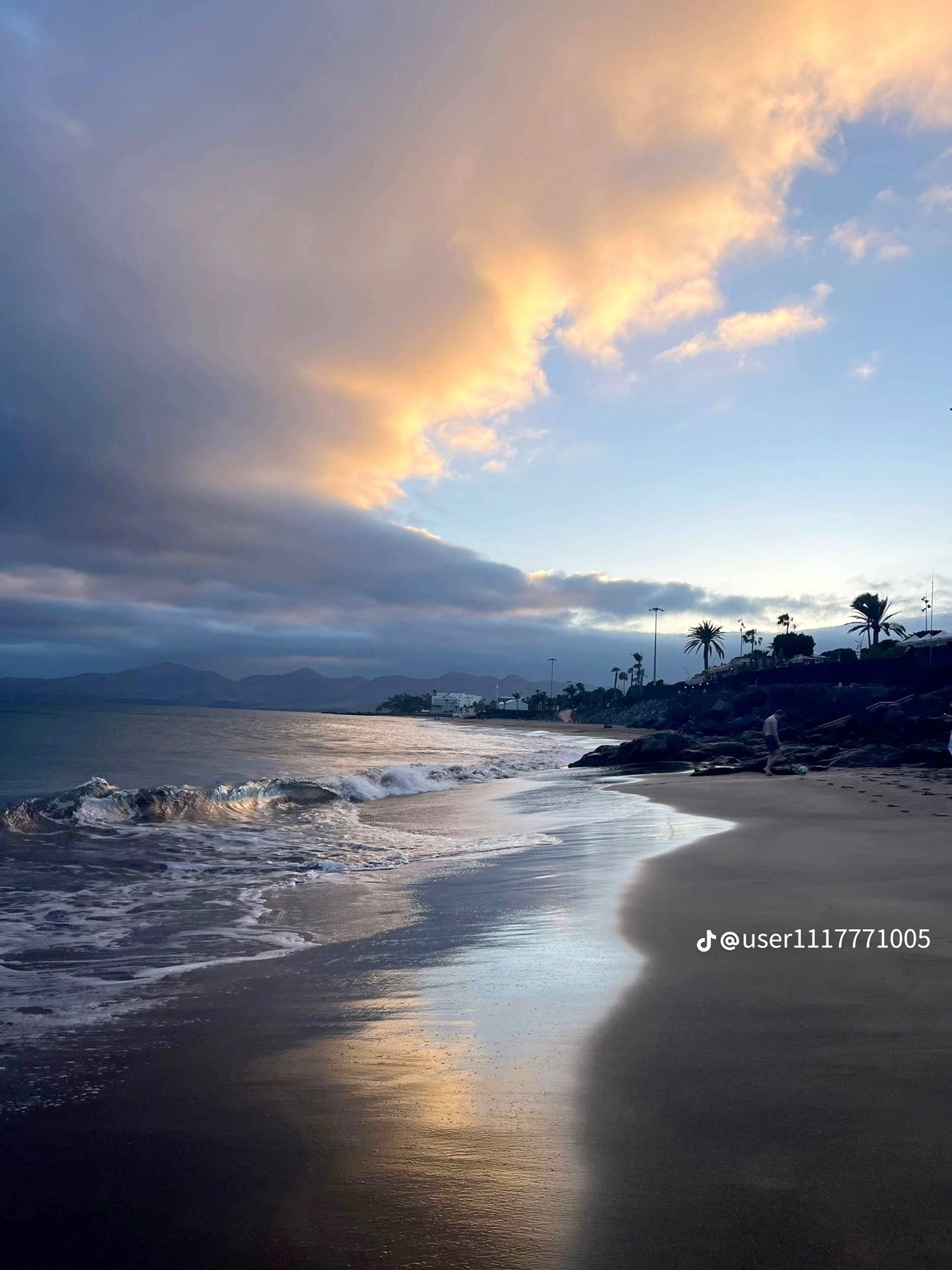 Alpes Camping-Car Vivaro 1,9 CDTI 100ch