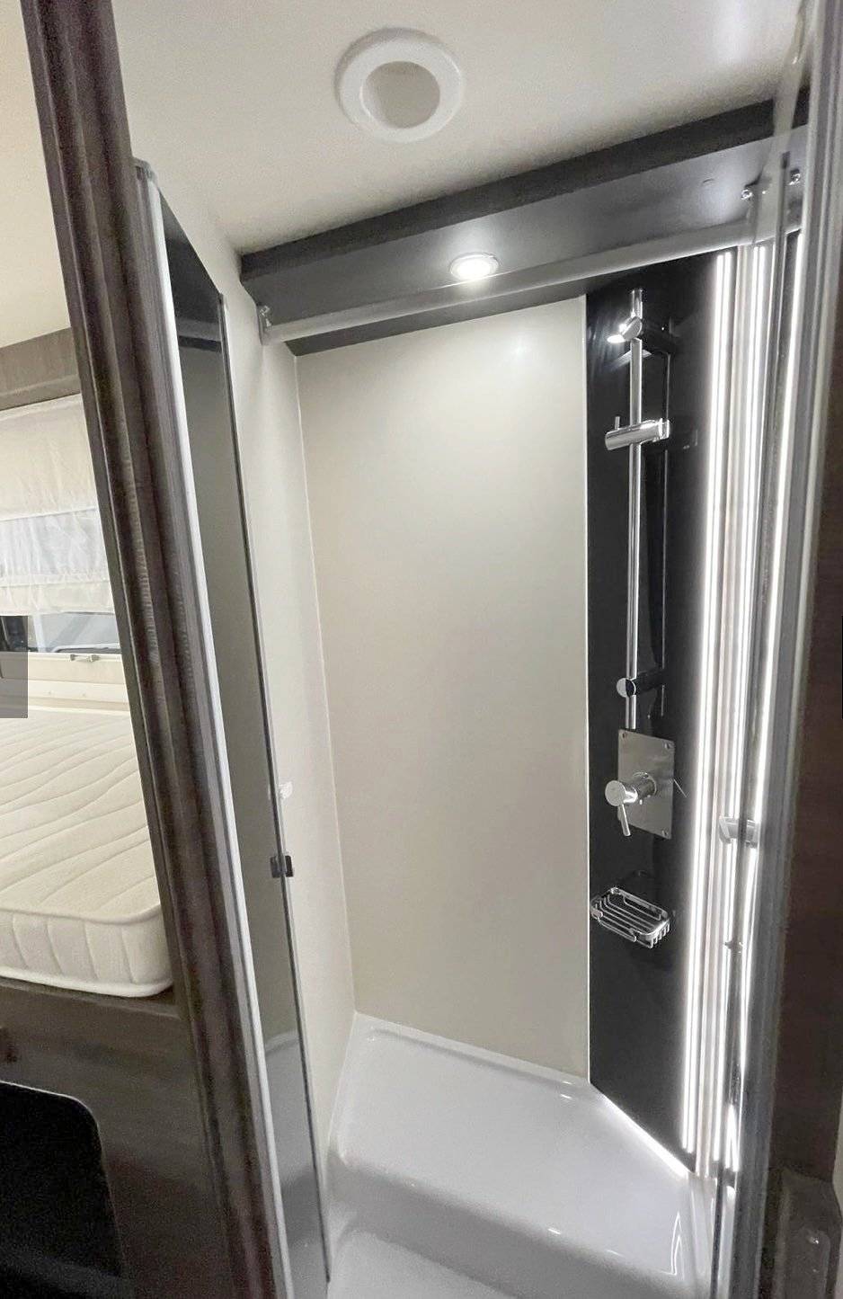 Mclouis Mclouis Yearling 83