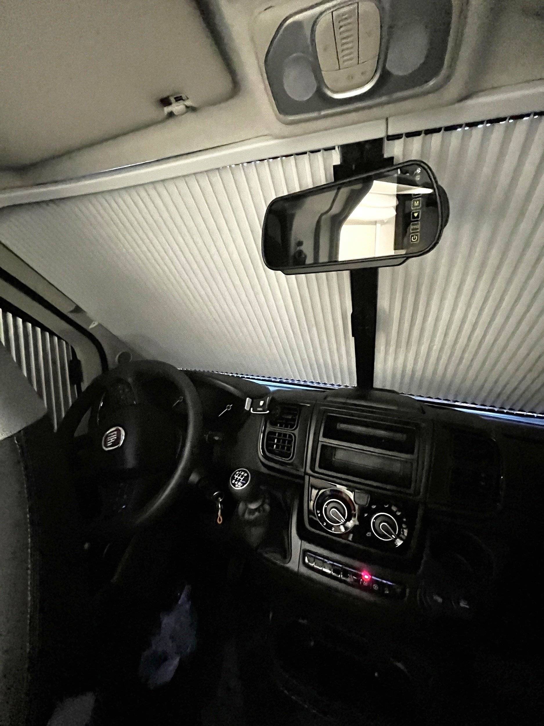 Mclouis Mclouis  MC4 873