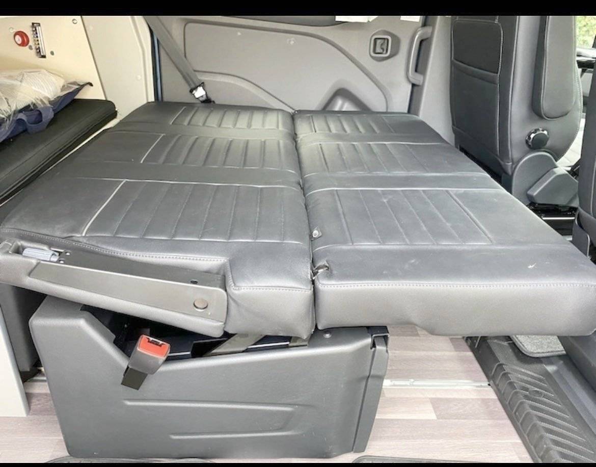 Schlafplätze Ford Nugget Plus - Yescapa