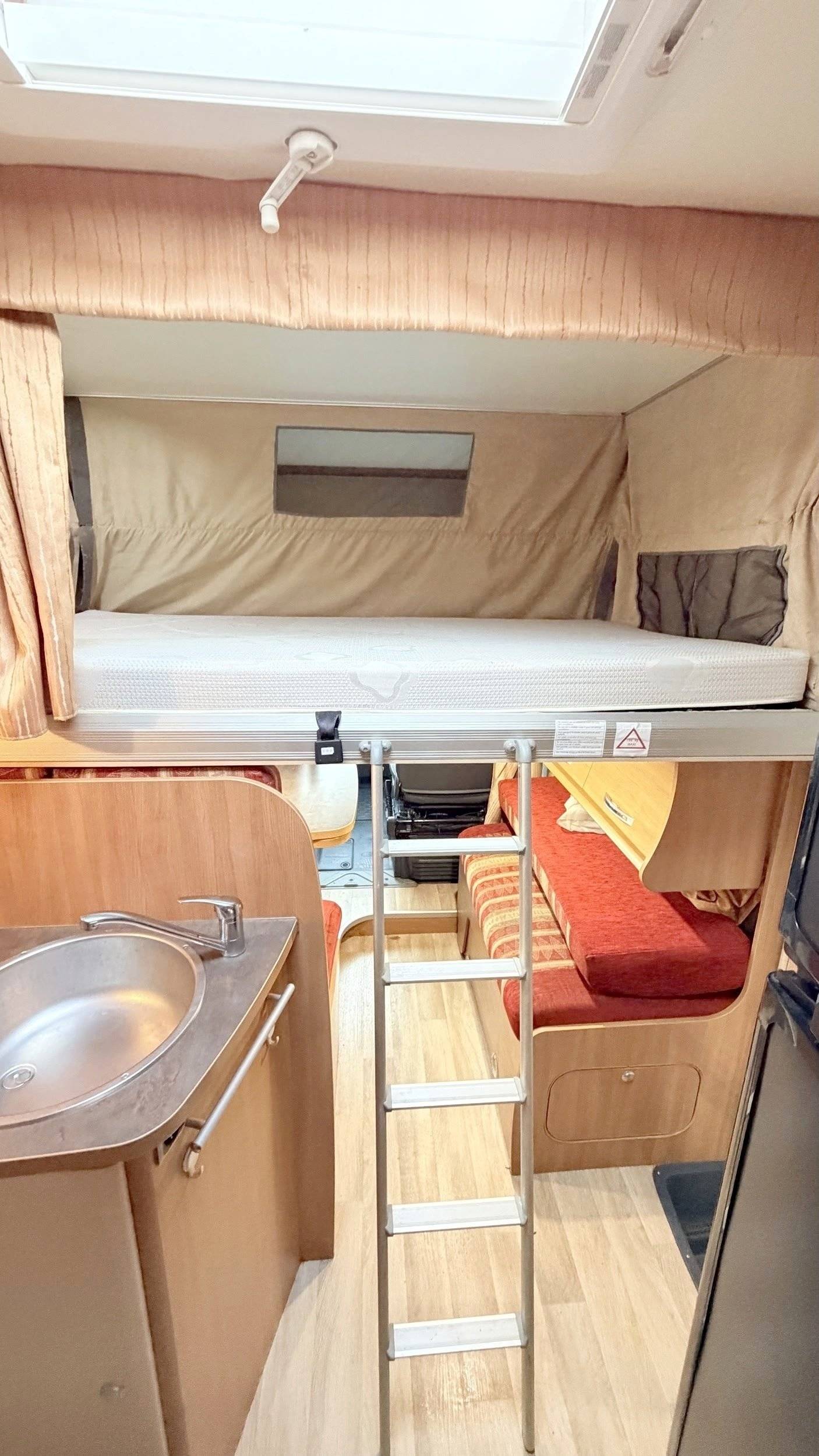 Challenger 2,3 l 130 ch