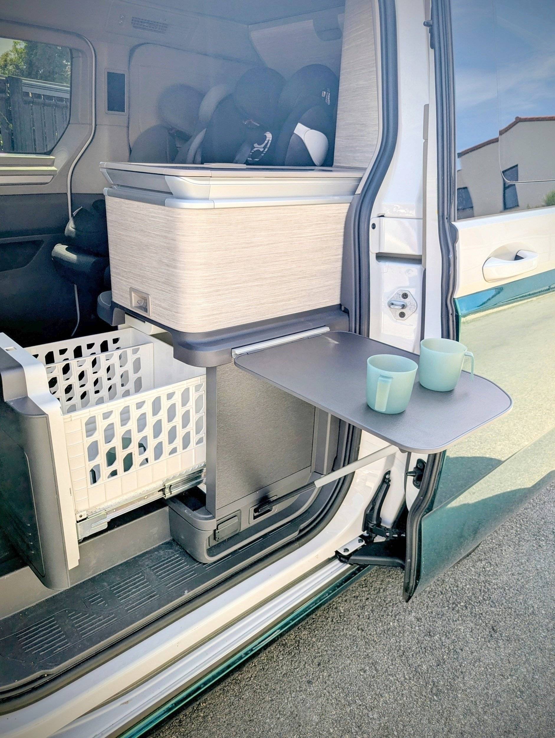 Área de jantar Volkswagen Volkswagen california t7 - Yescapa