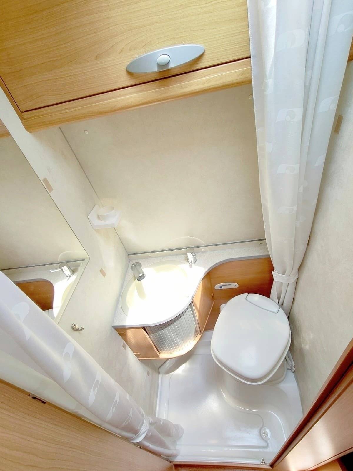 Adria Twin Sp