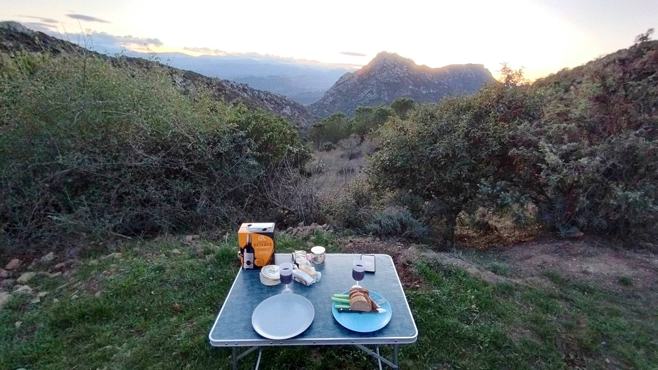 Quentin Peuch et Léa Calemar Peugeot Boxer