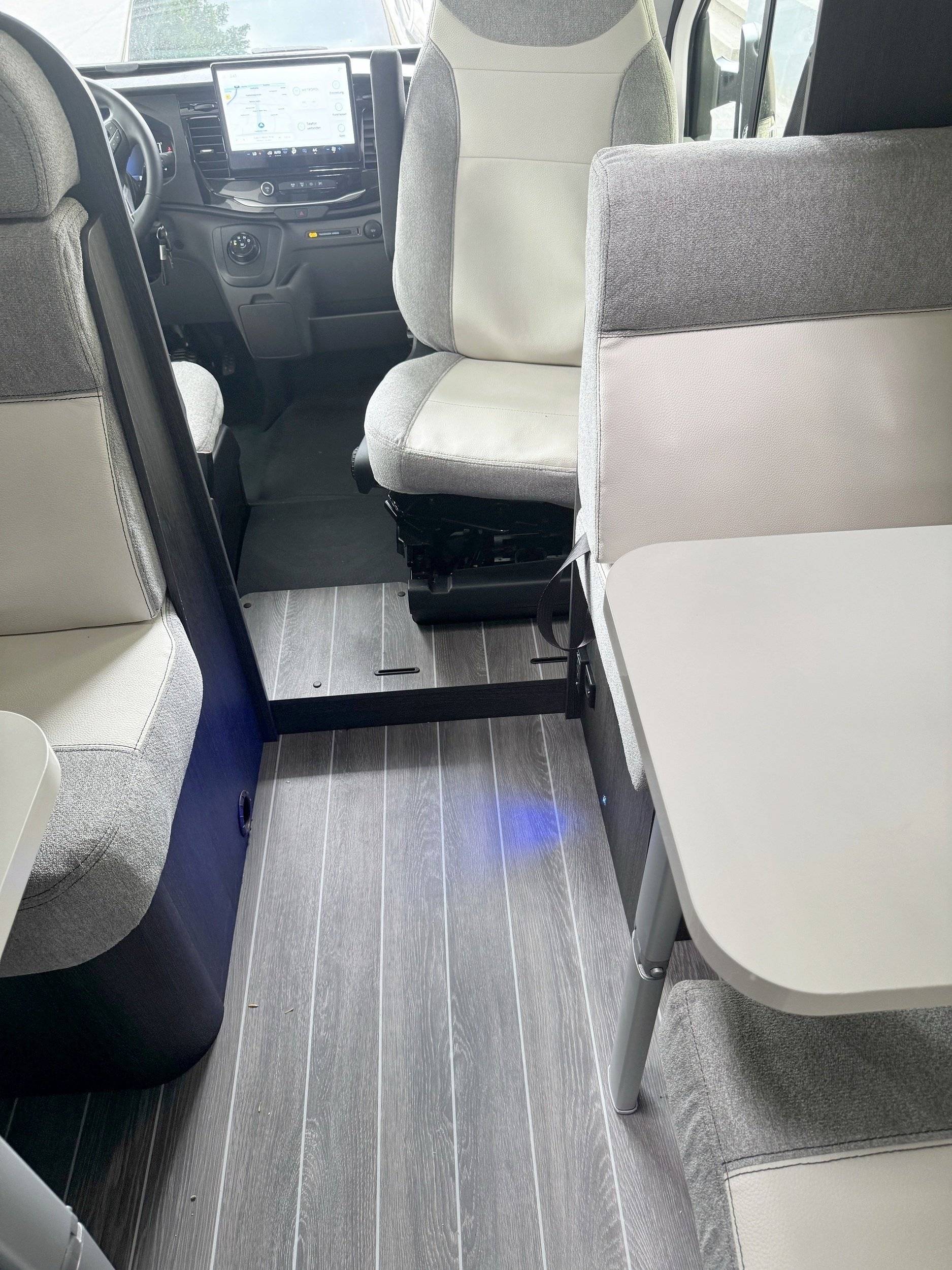 Select 277 Alkoven 7 Sitze Transit