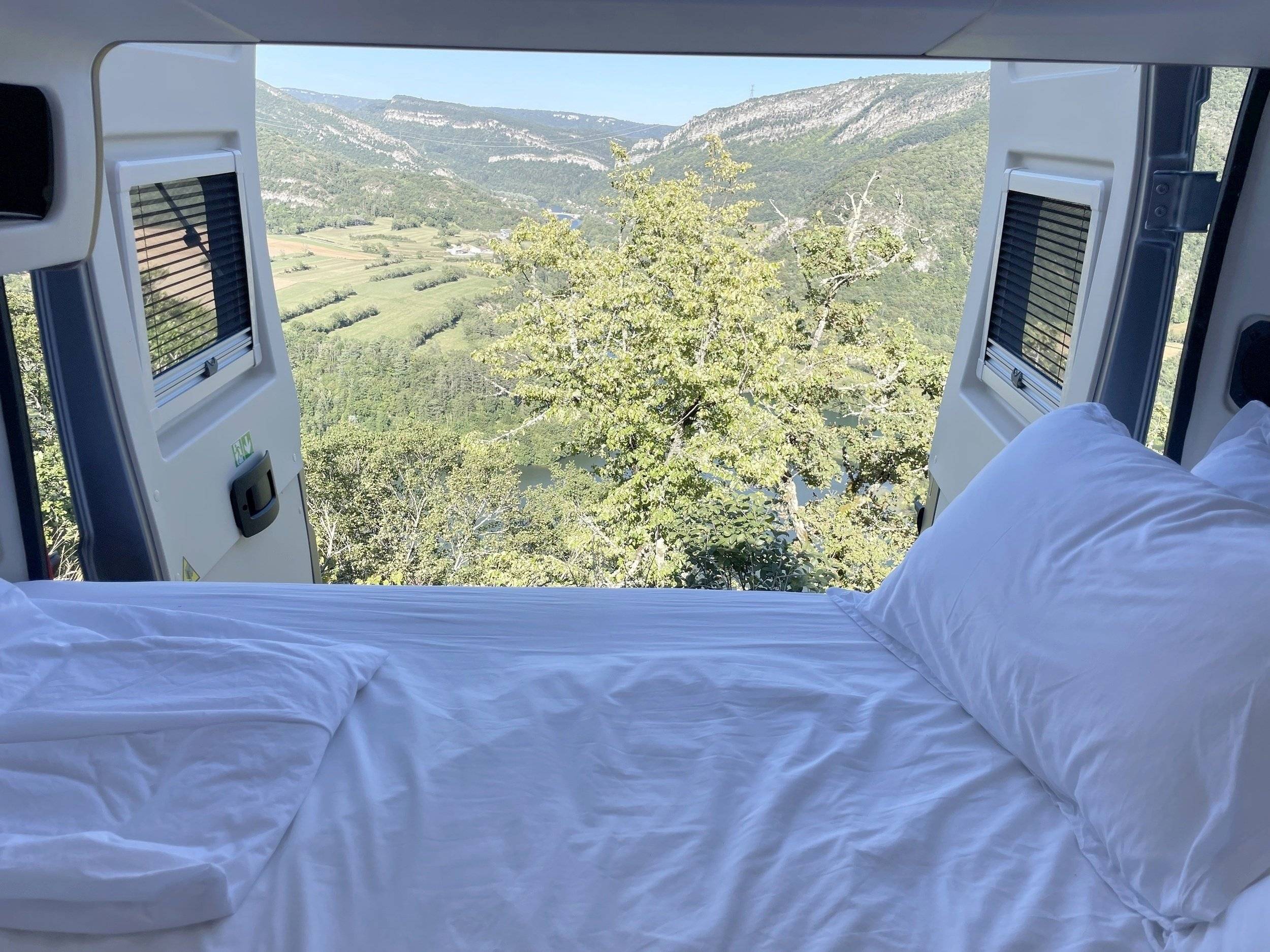 Campérêve 643 LIMITED